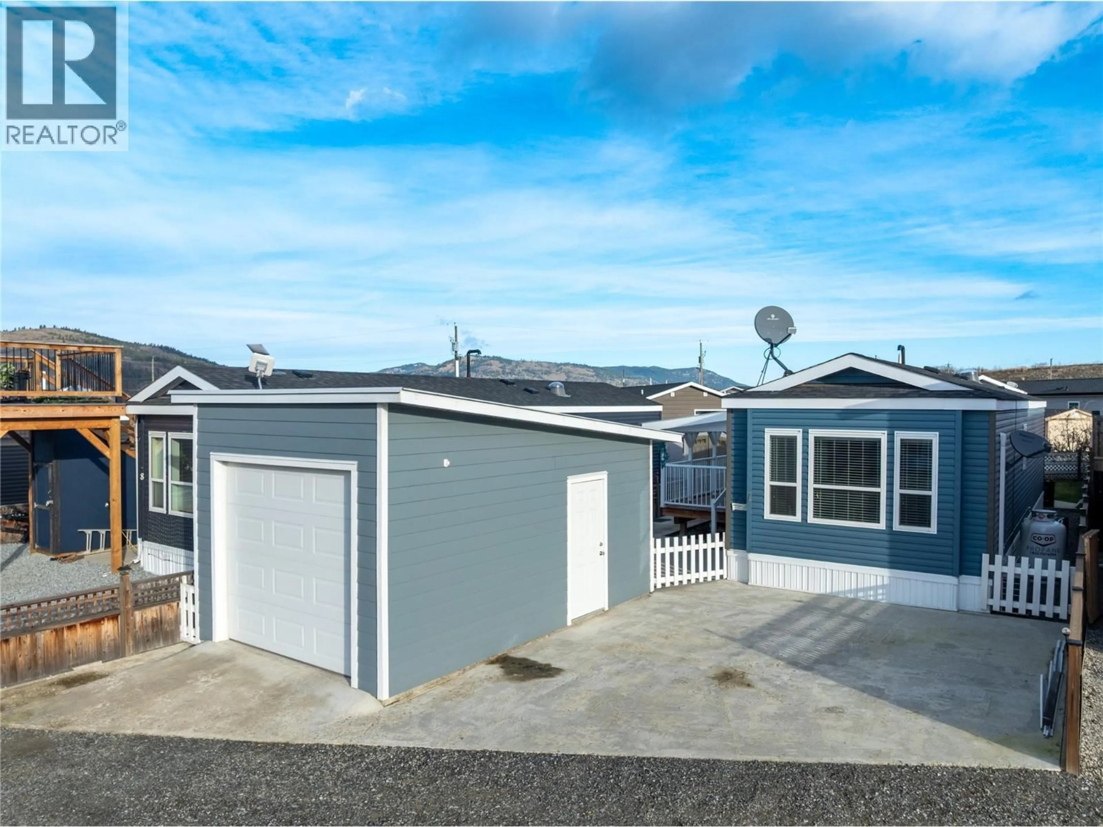 Home with vinyl exterior material, street for 7 - 65 ANTOINE ROAD, Vernon British Columbia V1H2A3