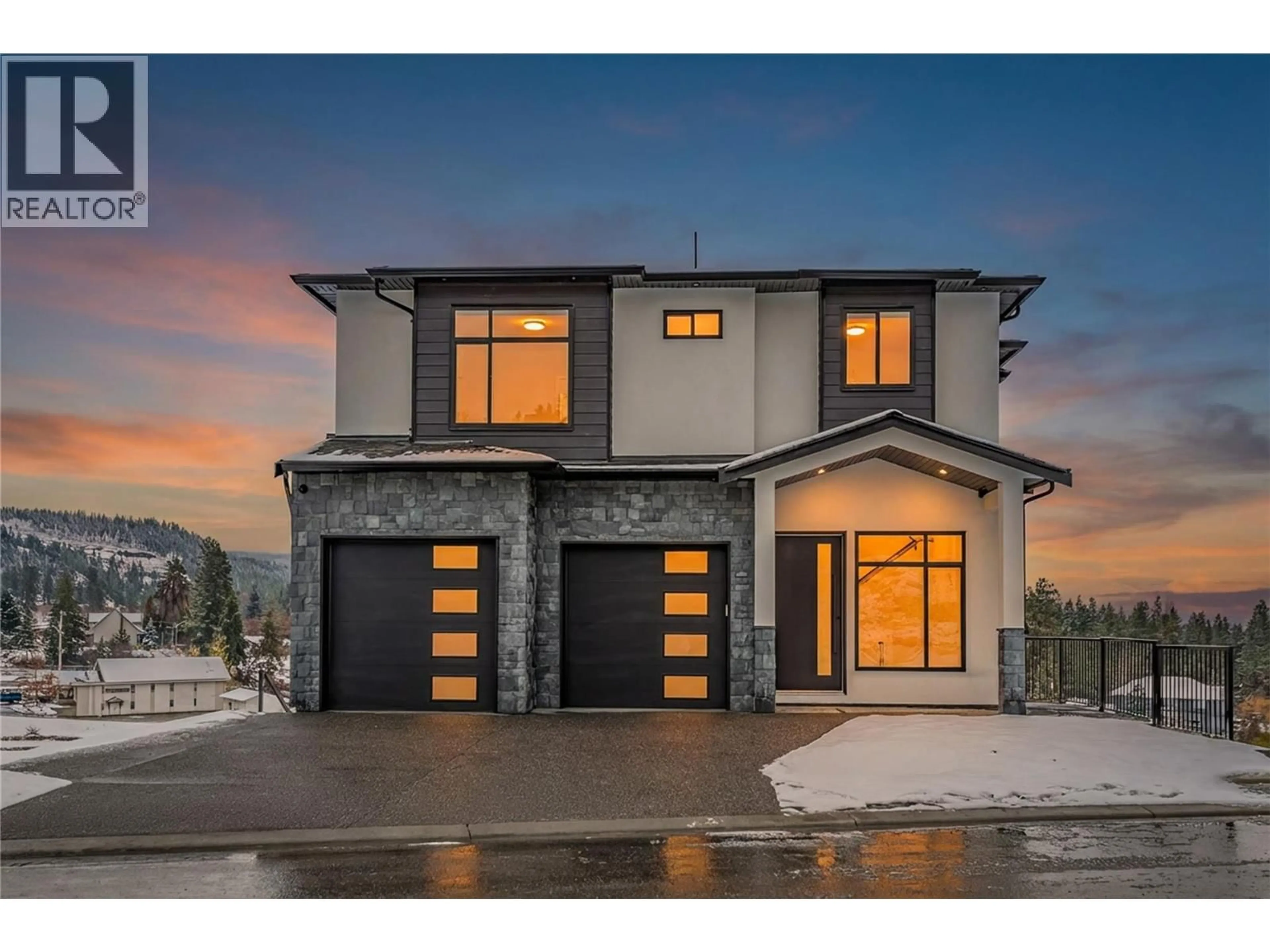 Home with brick exterior material, street for 1136 HUME AVENUE, Kelowna British Columbia V1P1S3