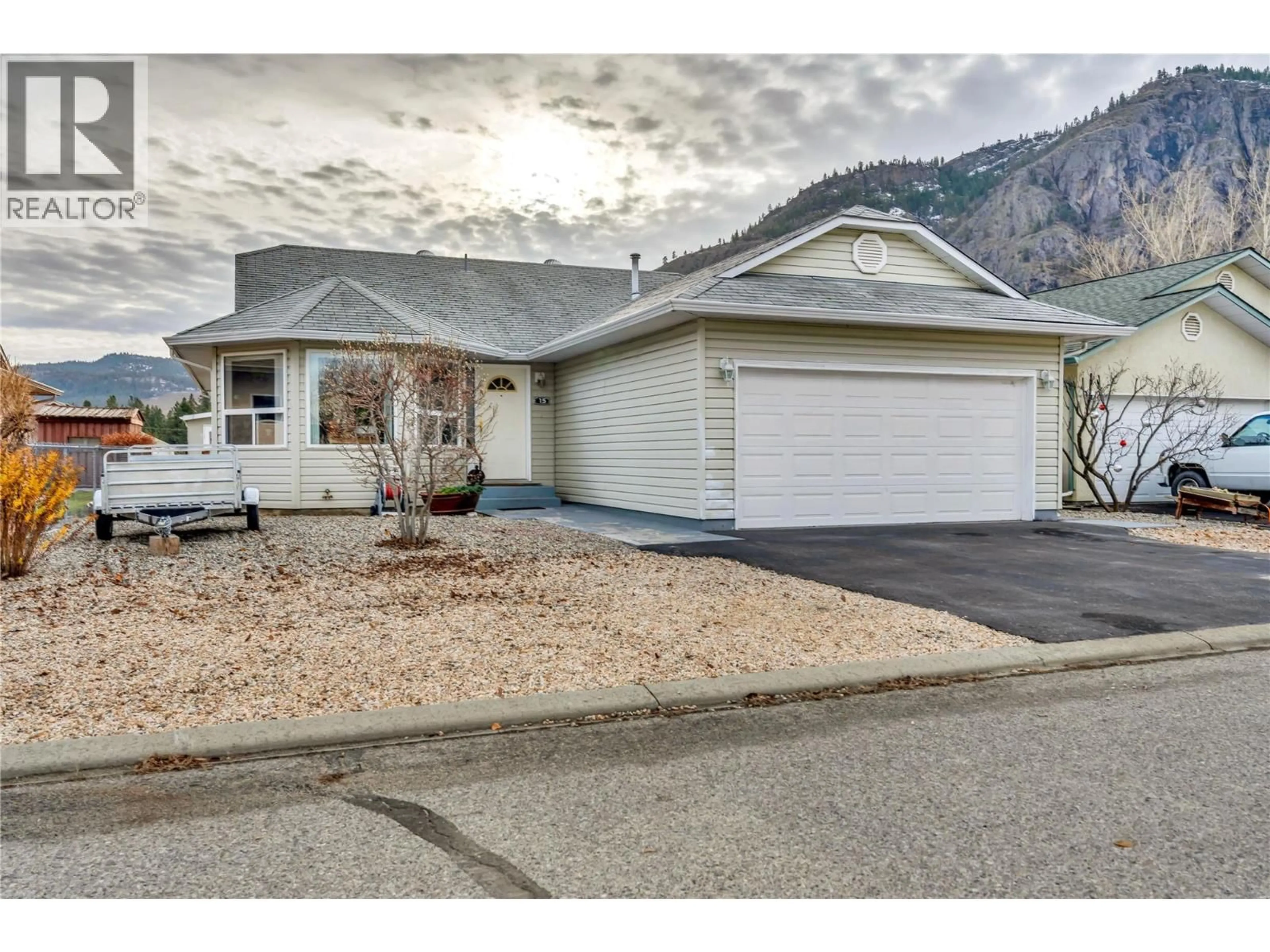 Unknown for 15 - 1840 OLIVER RANCH ROAD, Okanagan Falls British Columbia V0H1R0