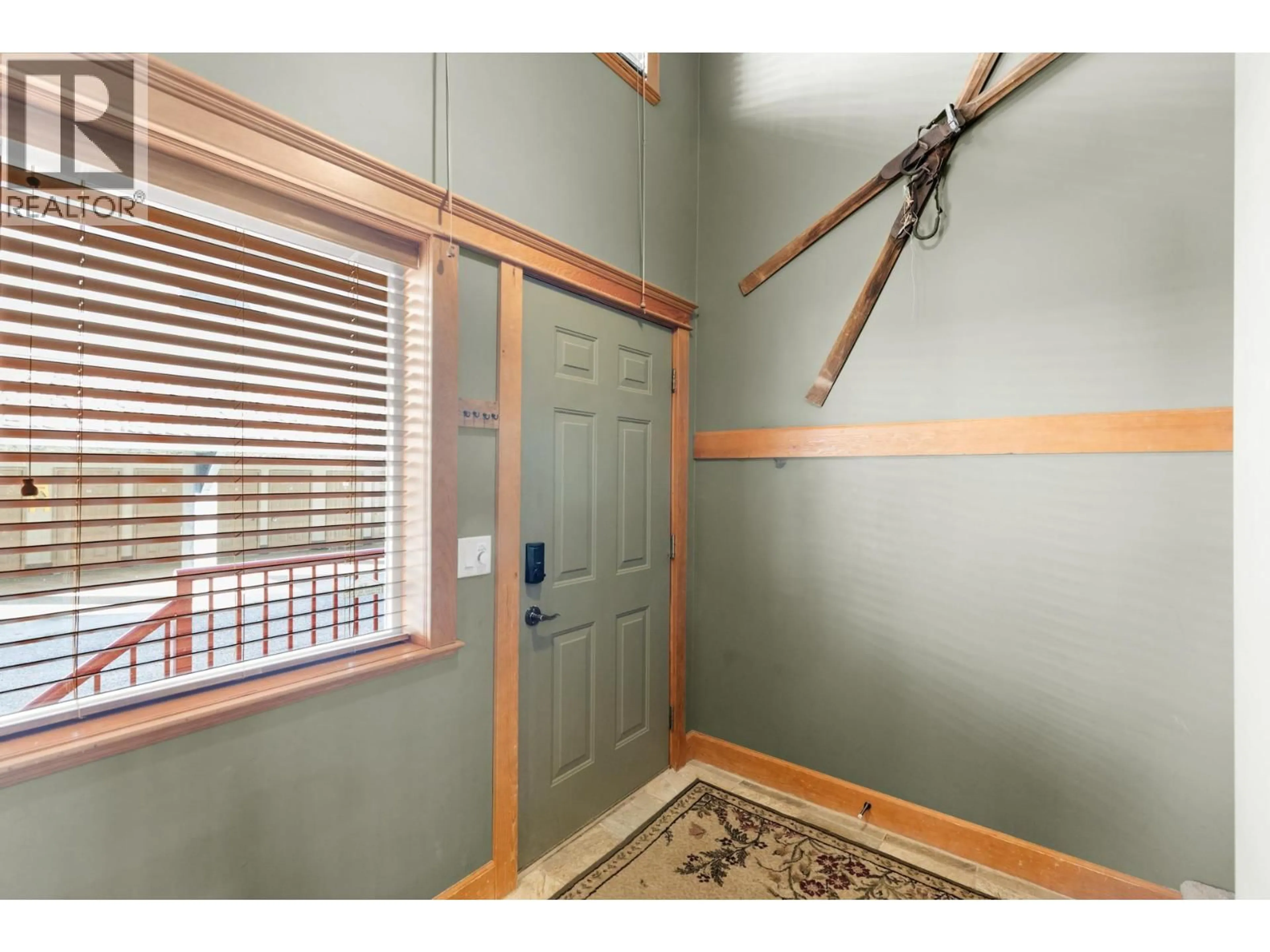 Indoor entryway for 33 - 7640 PORCUPINE ROAD, Big White British Columbia V1P1T4