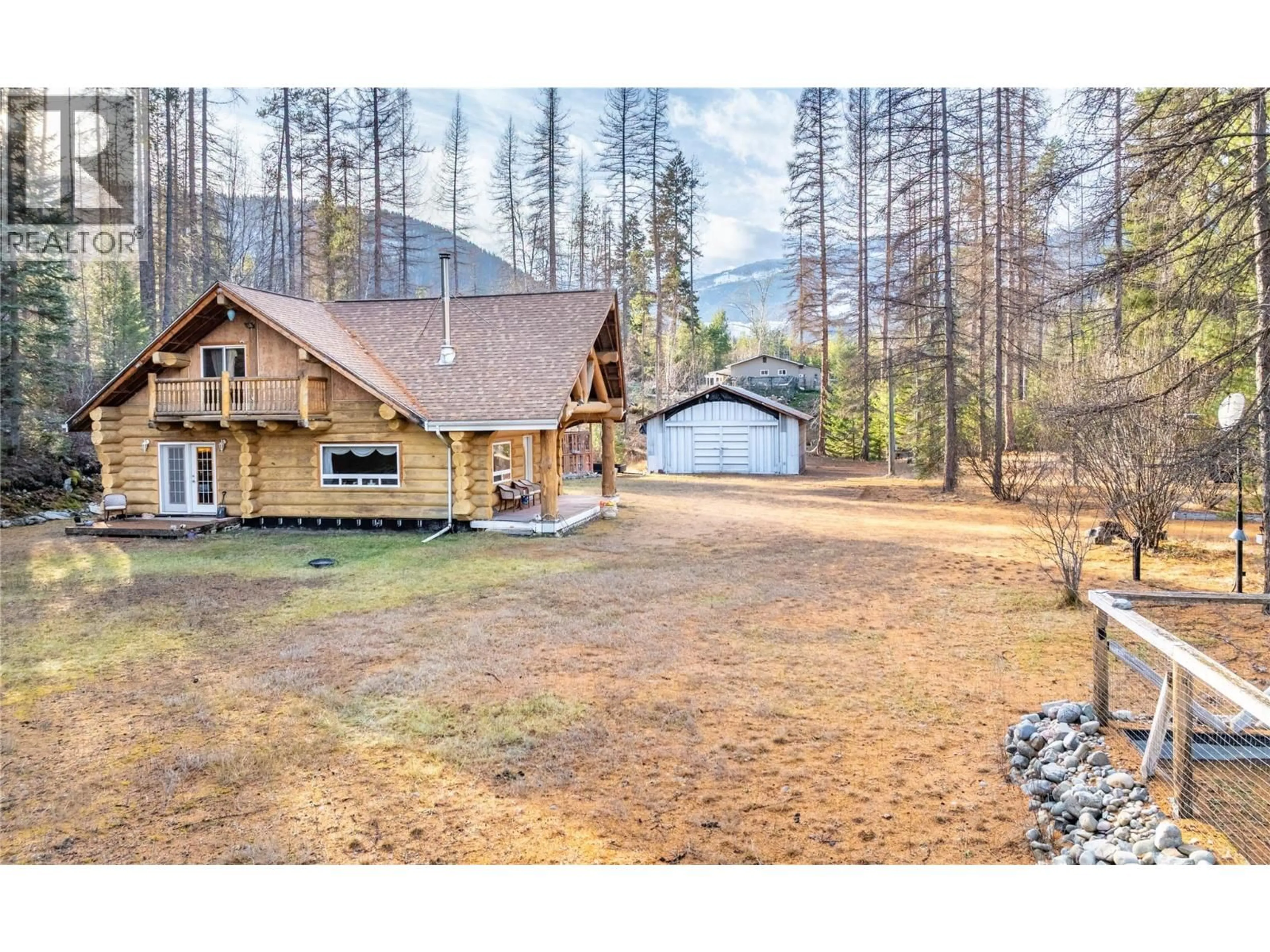 A pic from outside/outdoor area/front of a property/back of a property/a pic from drone, unknown for 7349 MAJESTIC ROAD, Kingsgate British Columbia V0B1V1