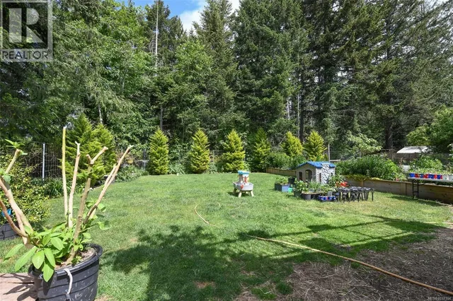 2126 CYPRESS ROAD, Comox 4