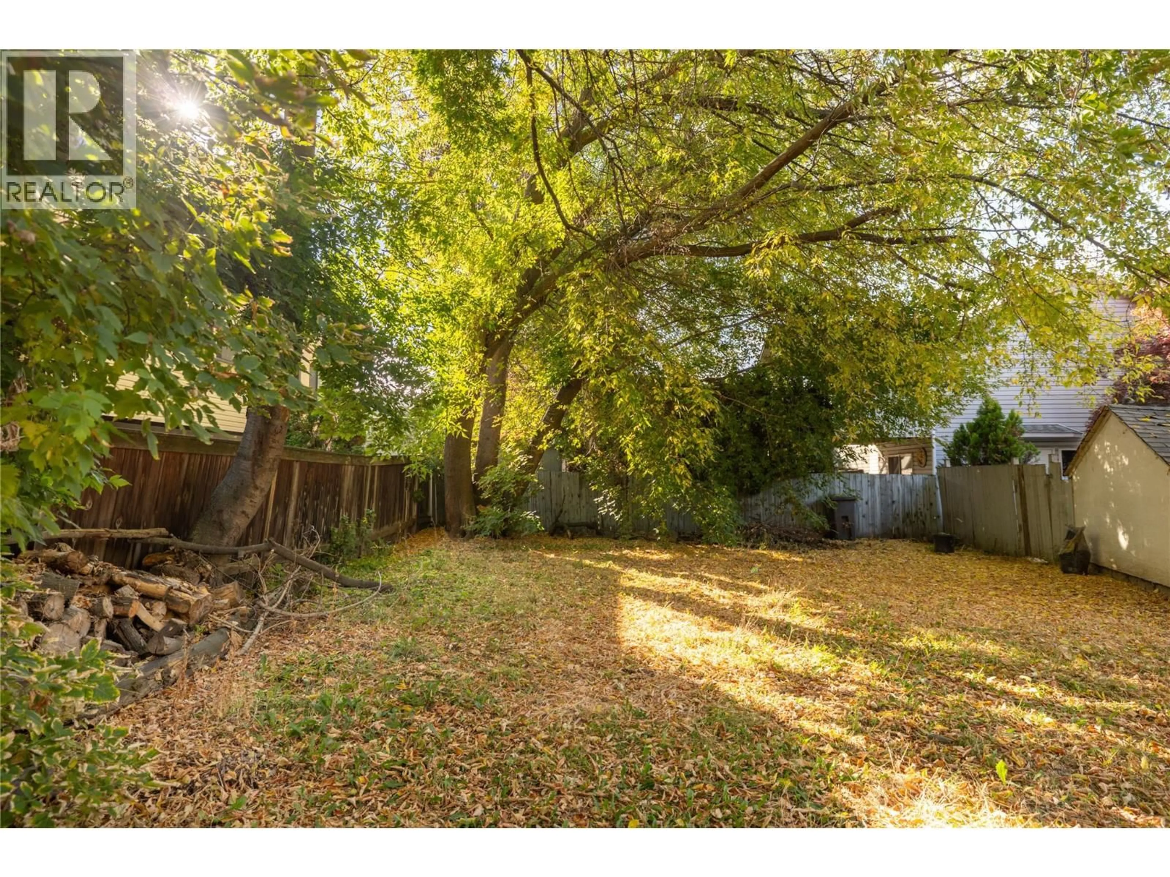 Unknown for 1923 LINDAHL STREET, Kelowna British Columbia V1Y3Z6