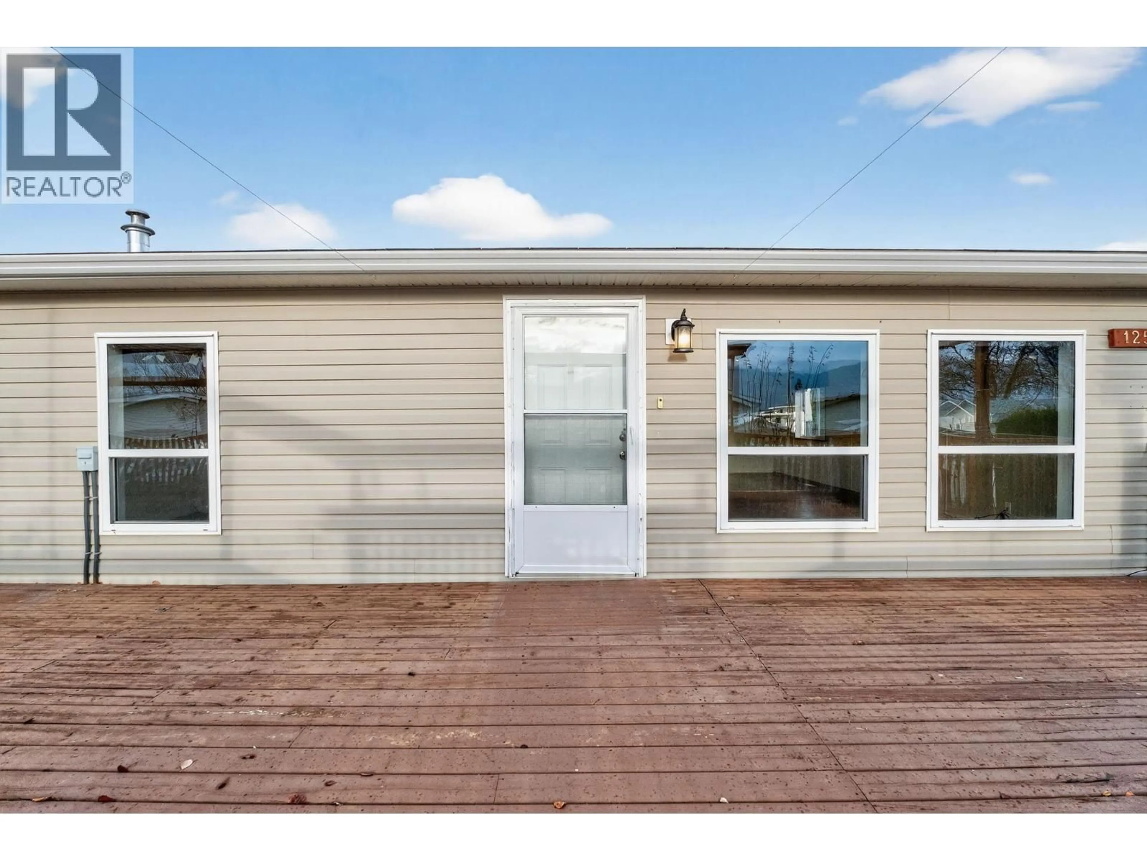 Home with vinyl exterior material, building for 125 - 2035 BOUCHERIE ROAD, Westbank British Columbia V4T2T9