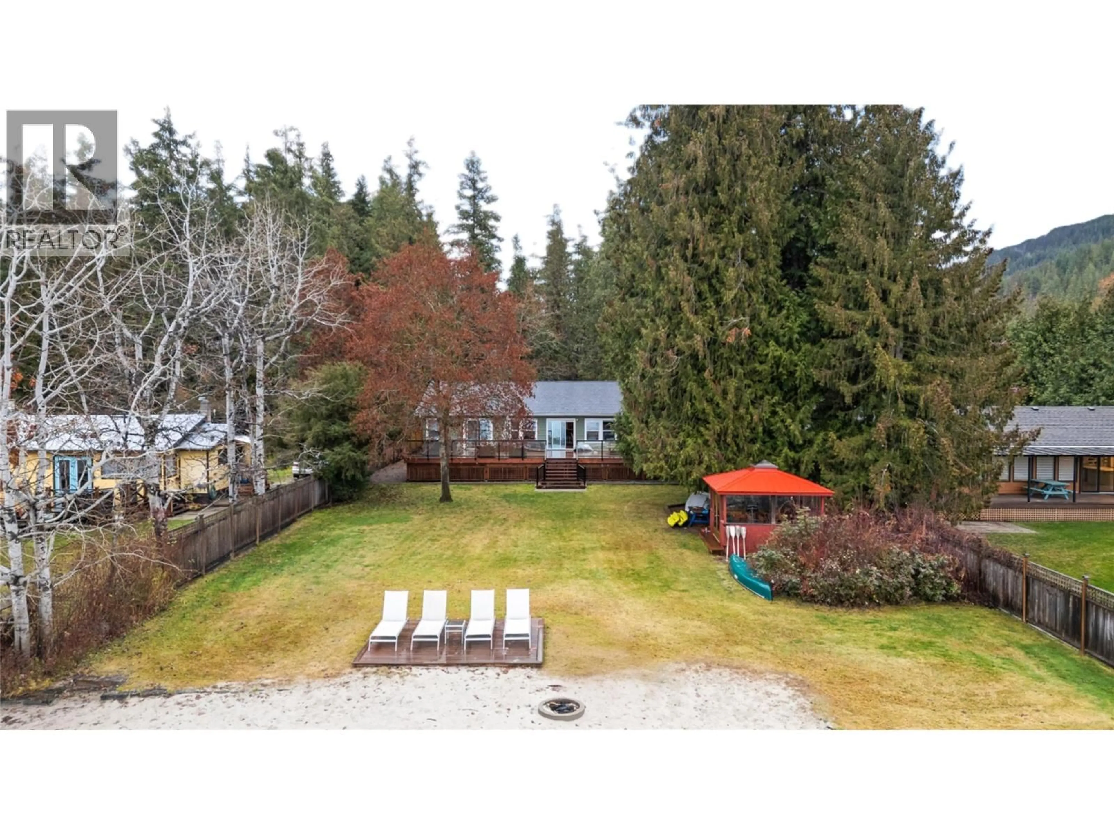 A pic from outside/outdoor area/front of a property/back of a property/a pic from drone, unknown for 405 97A HIGHWAY, Sicamous British Columbia V0E2V1