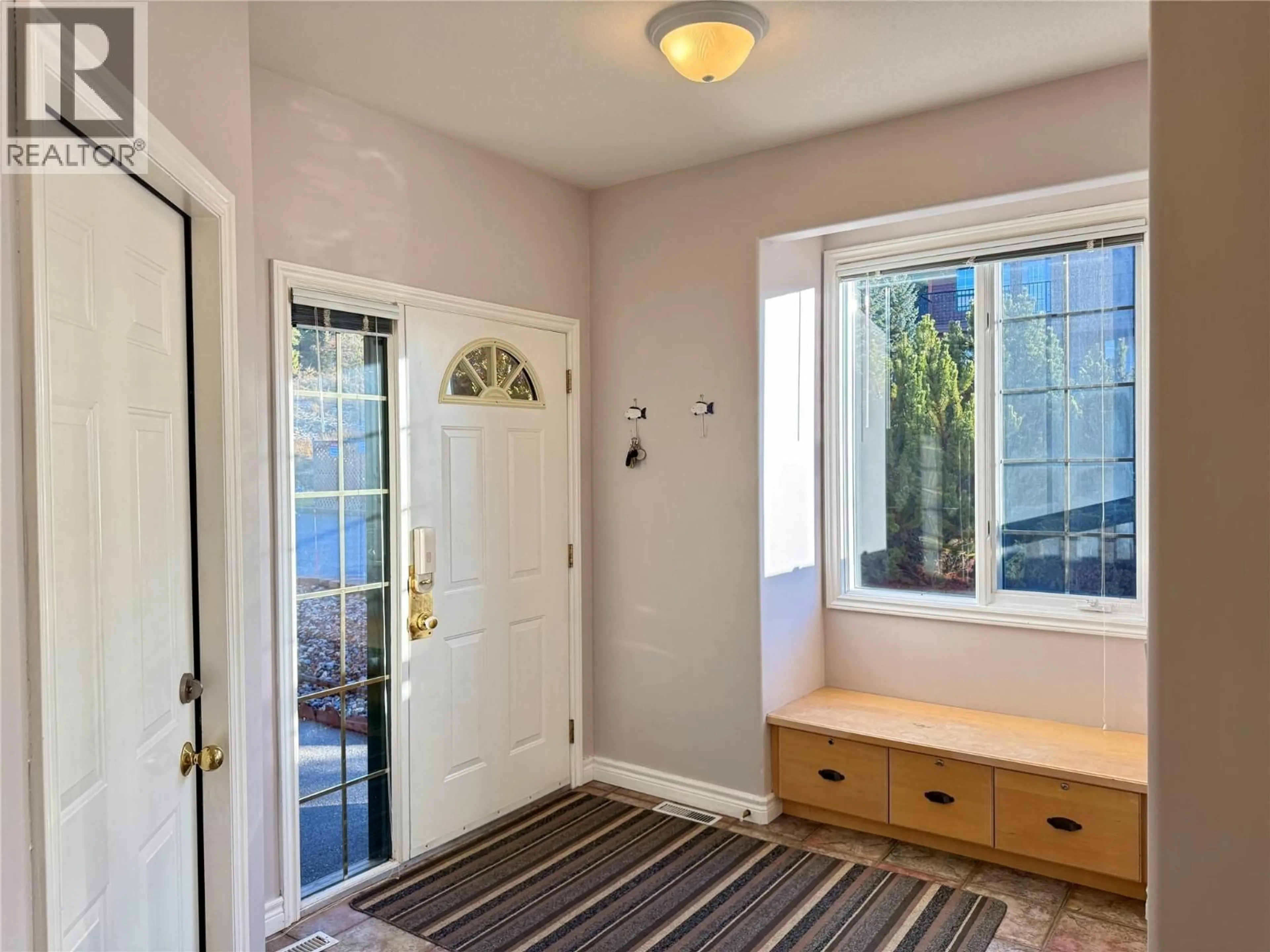 Indoor entryway for 704 - 5201 FAIRWAY DRIVE, Fairmont Hot Springs British Columbia V0B1L1