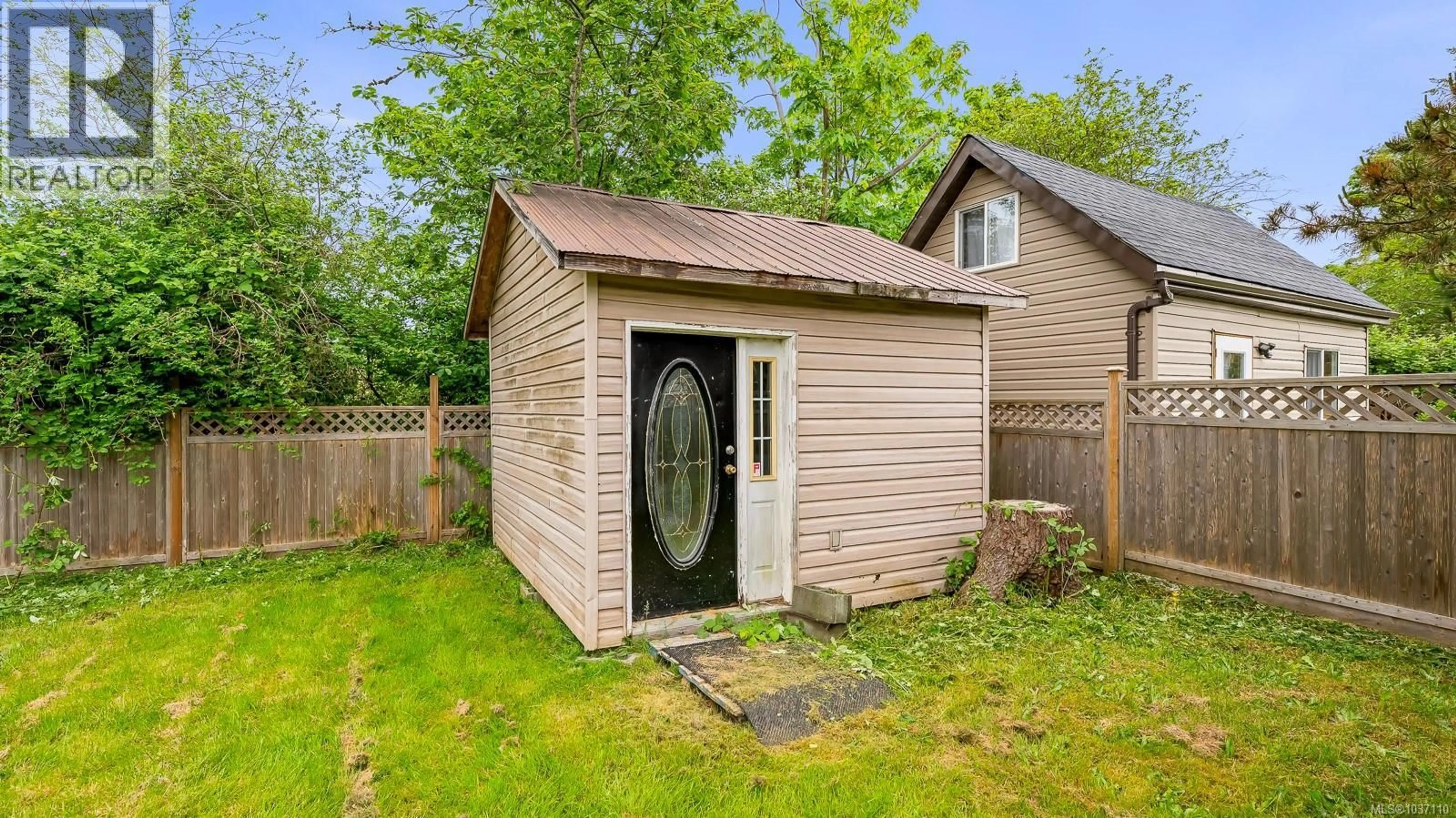 Shed for 2442 FITZGERALD AVENUE, Courtenay British Columbia V9N8K8