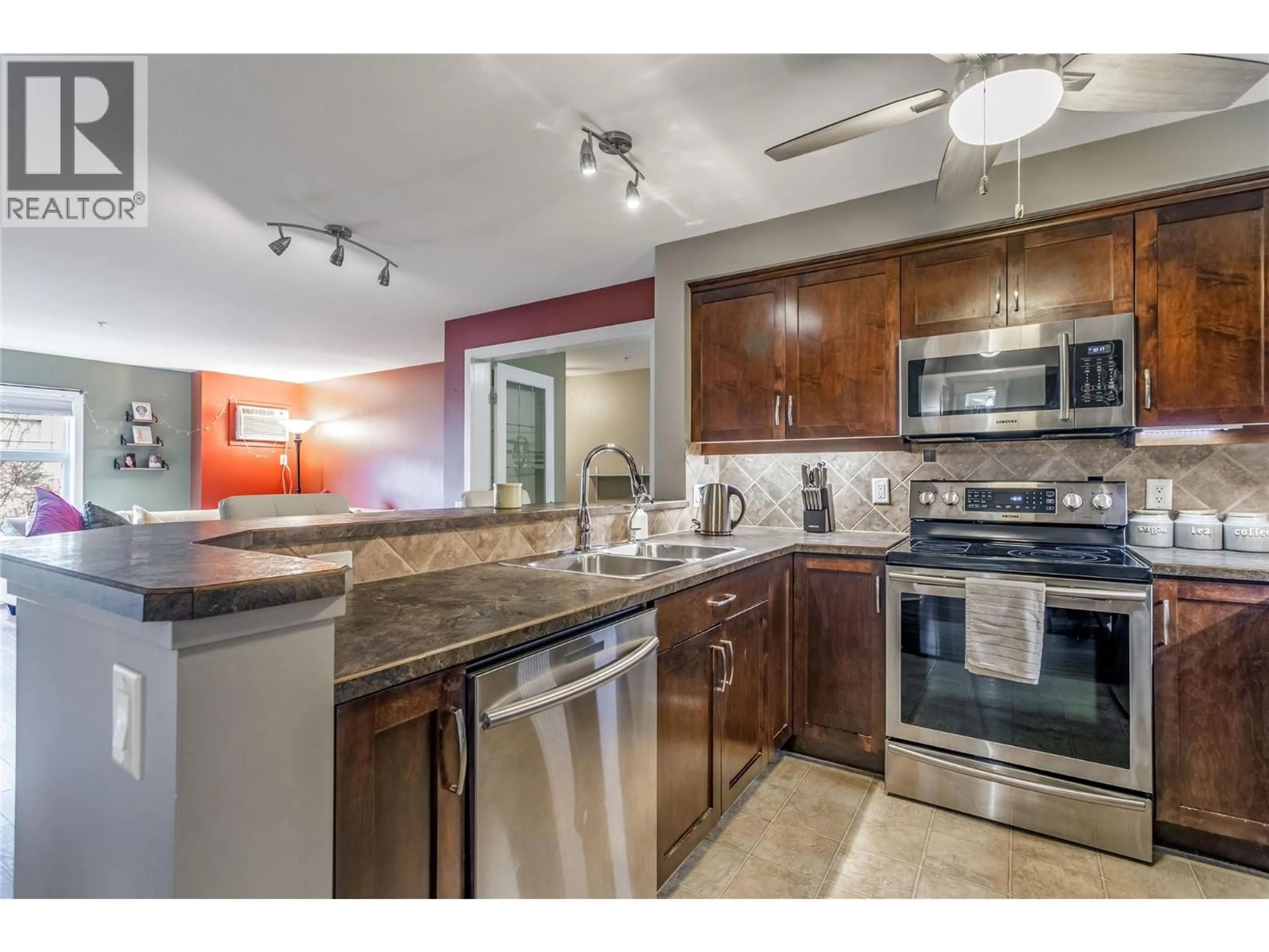 Unknown for 221 - 515 HOUGHTON ROAD, Kelowna British Columbia V1X8B9