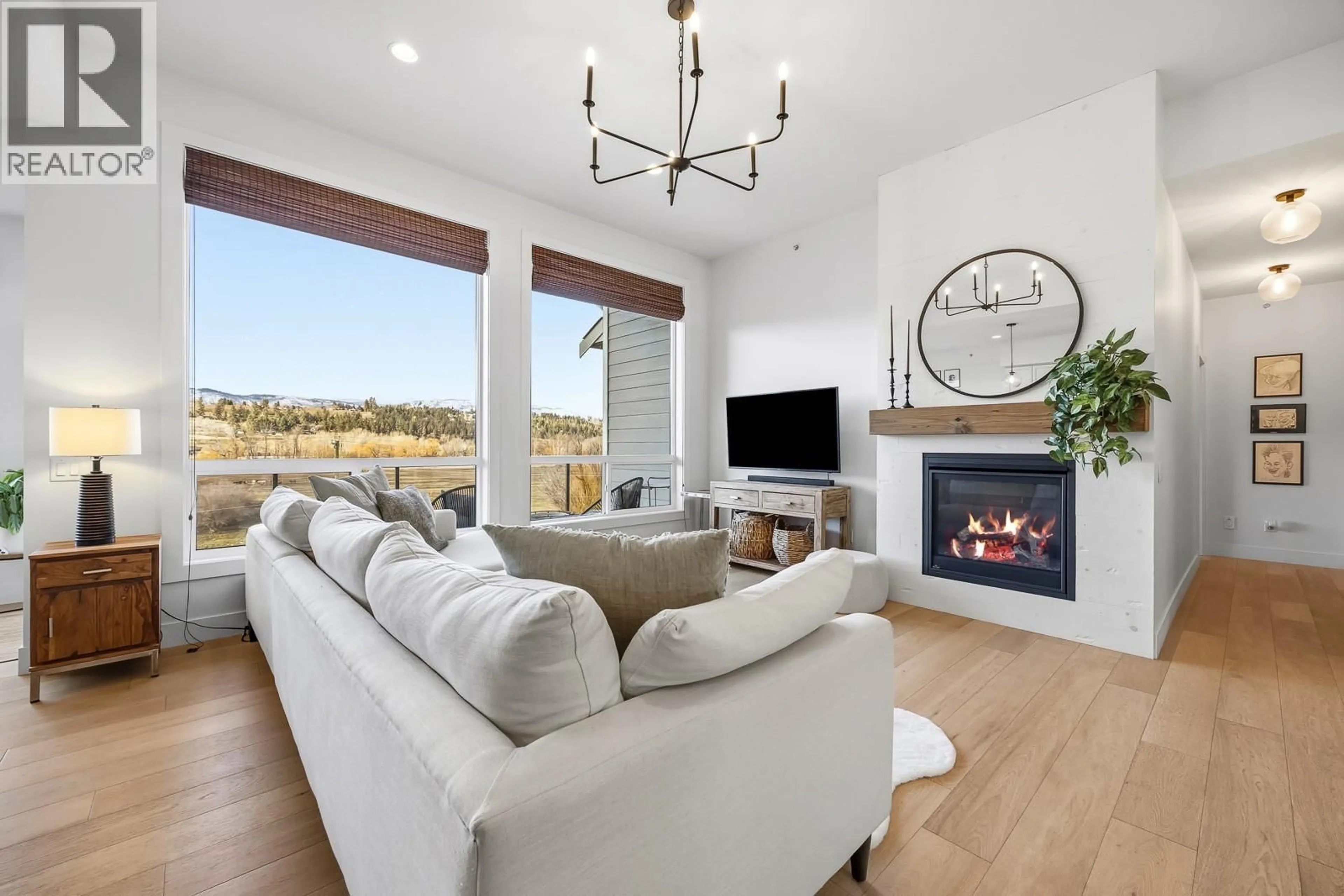 Living room with furniture, unknown for 10708 QUAIL ROAD, Lake Country British Columbia V4V1W4