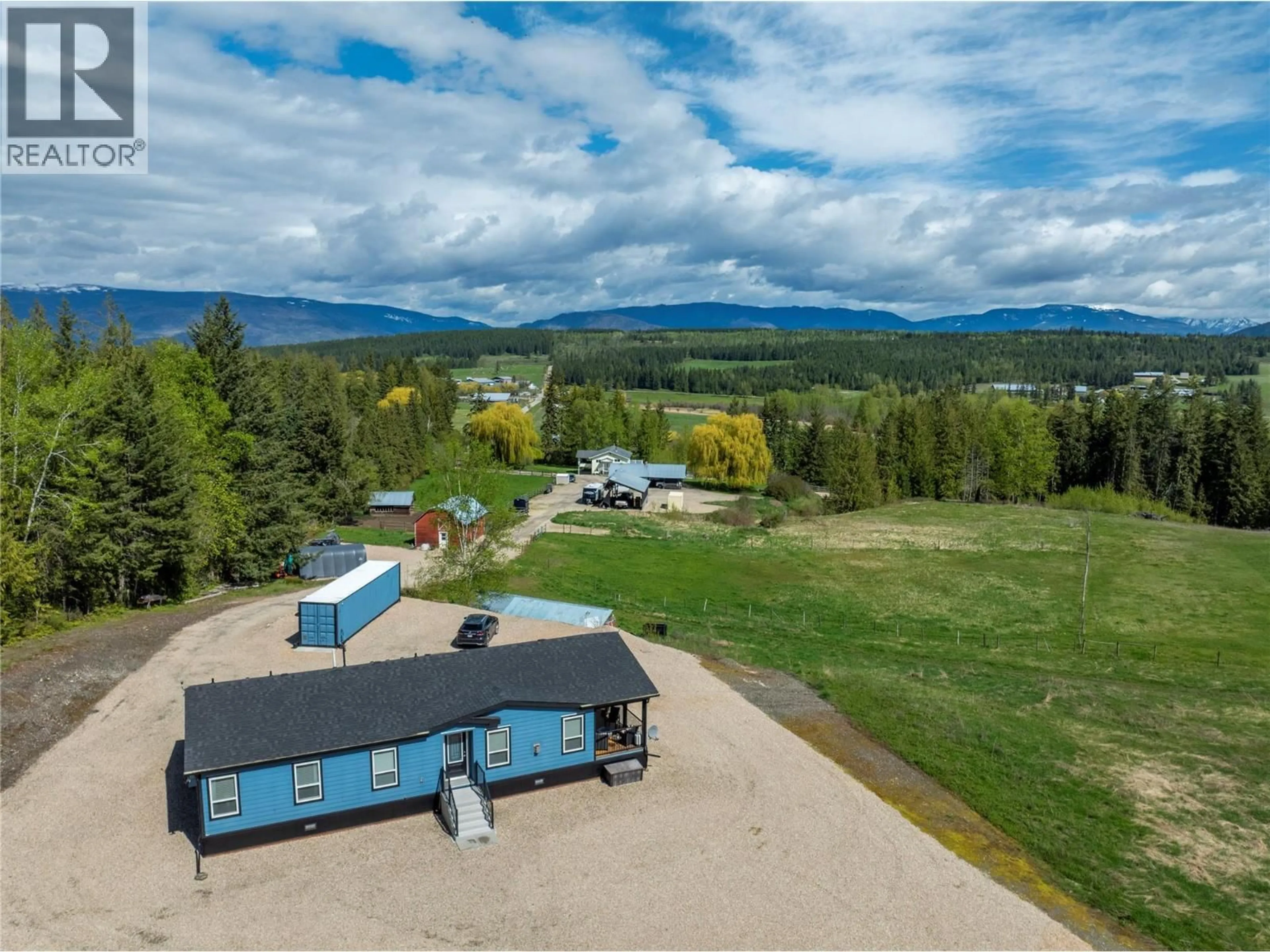 A pic from outside/outdoor area/front of a property/back of a property/a pic from drone, mountain view for 1706 TAYLOR ROAD, Sorrento British Columbia V0E2W1