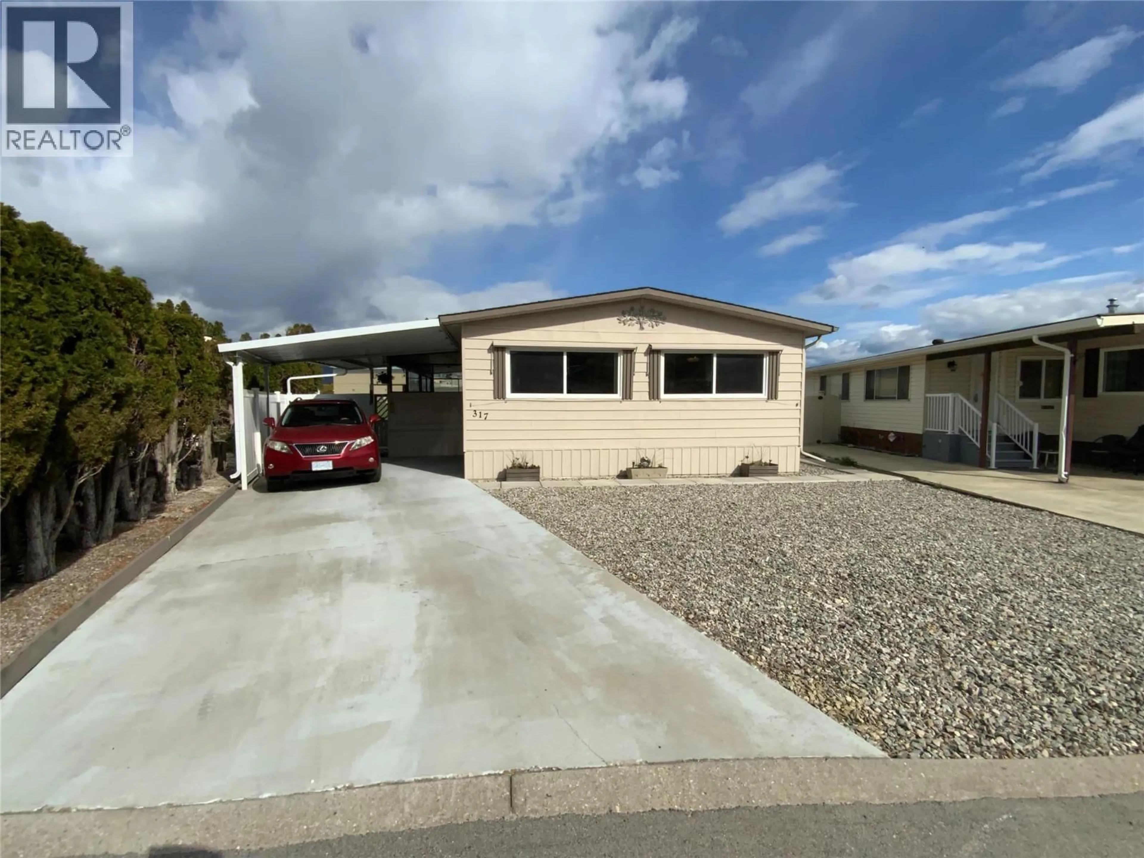 Home with vinyl exterior material, street for 317 - 3105 SOUTH MAIN STREET, Penticton British Columbia V2A7H1