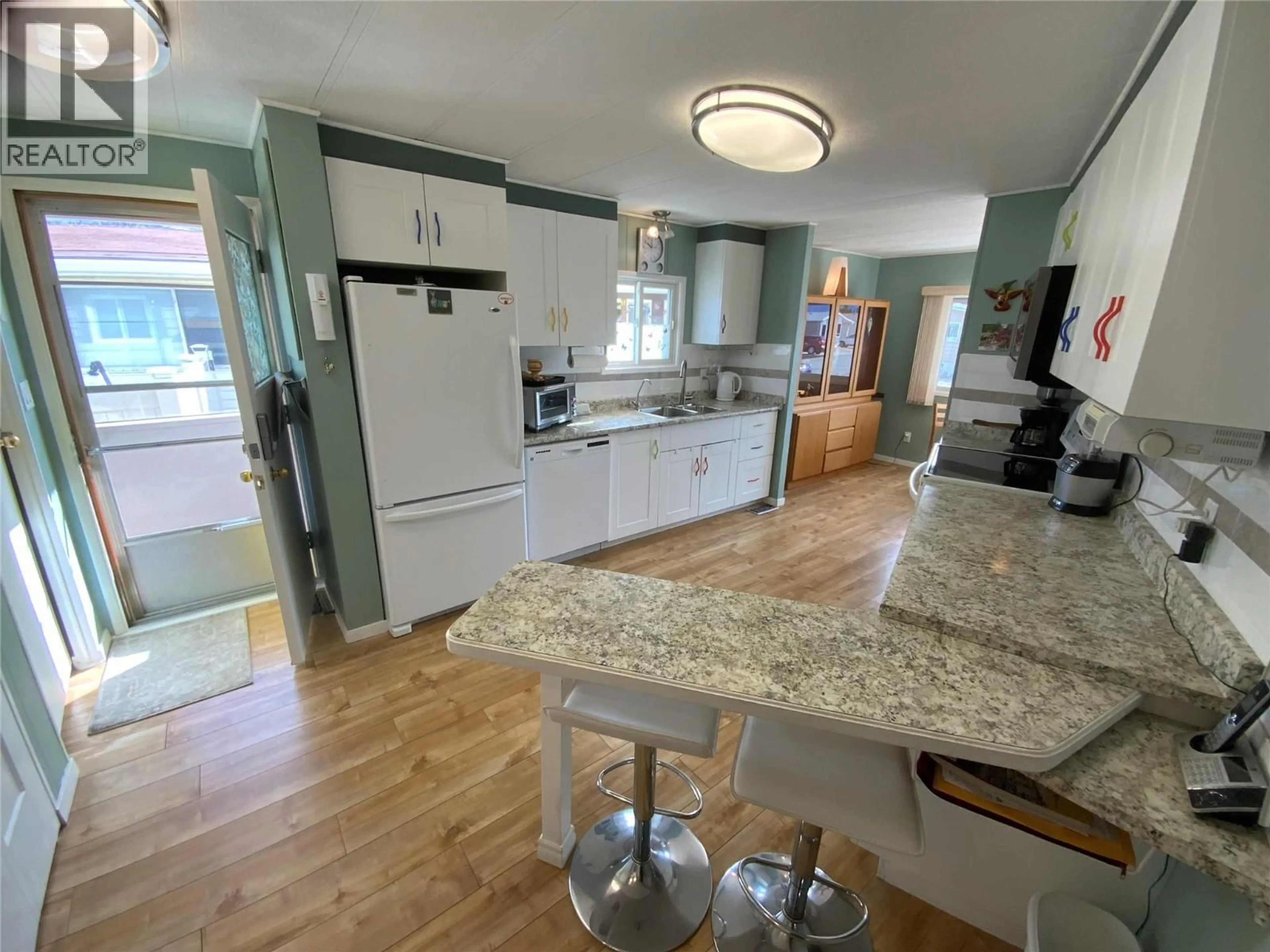 Open concept kitchen, unknown for 317 - 3105 SOUTH MAIN STREET, Penticton British Columbia V2A7H1