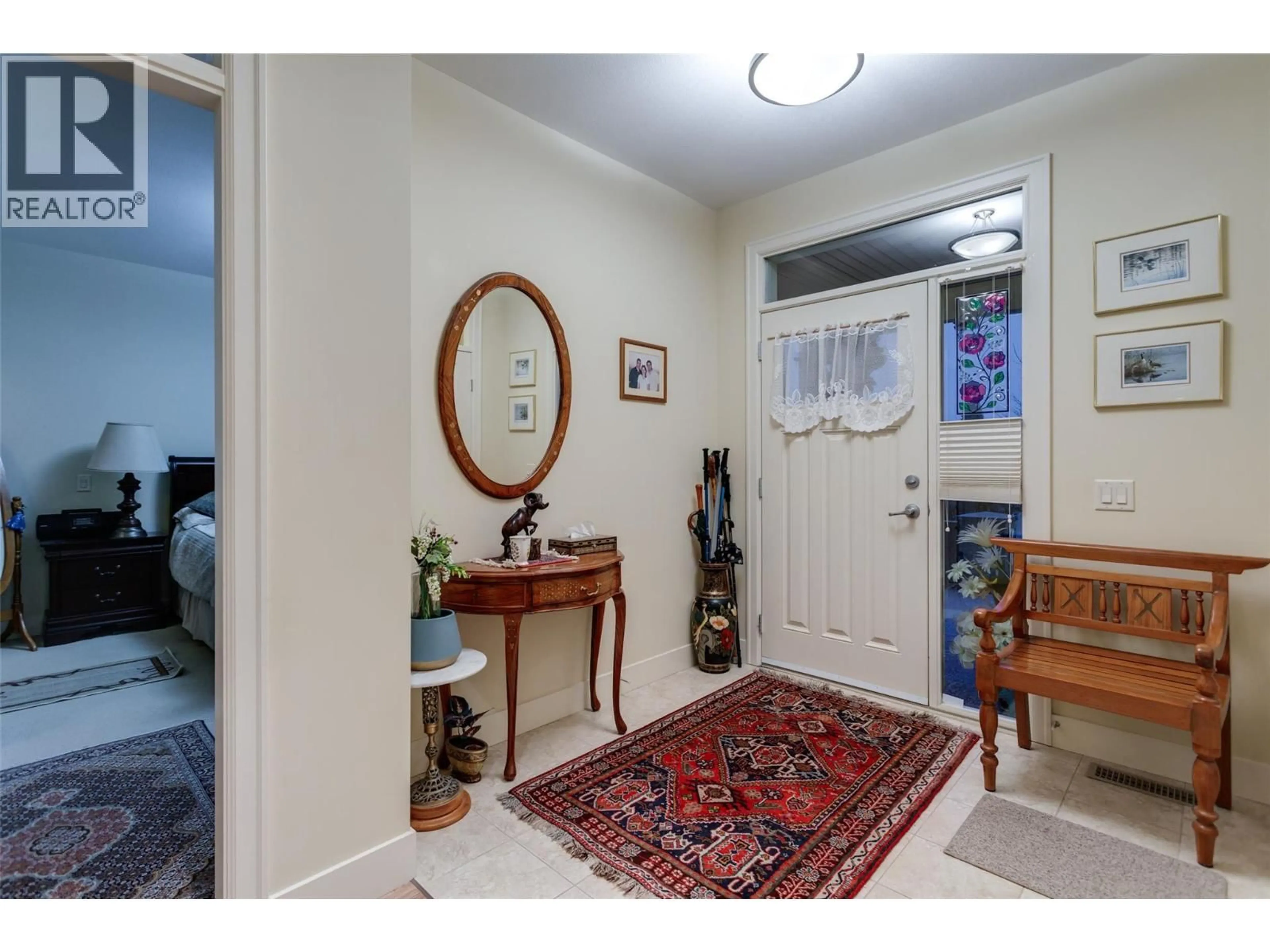 Indoor entryway for 13099 STACCATO DRIVE, Lake Country British Columbia V4V2S4