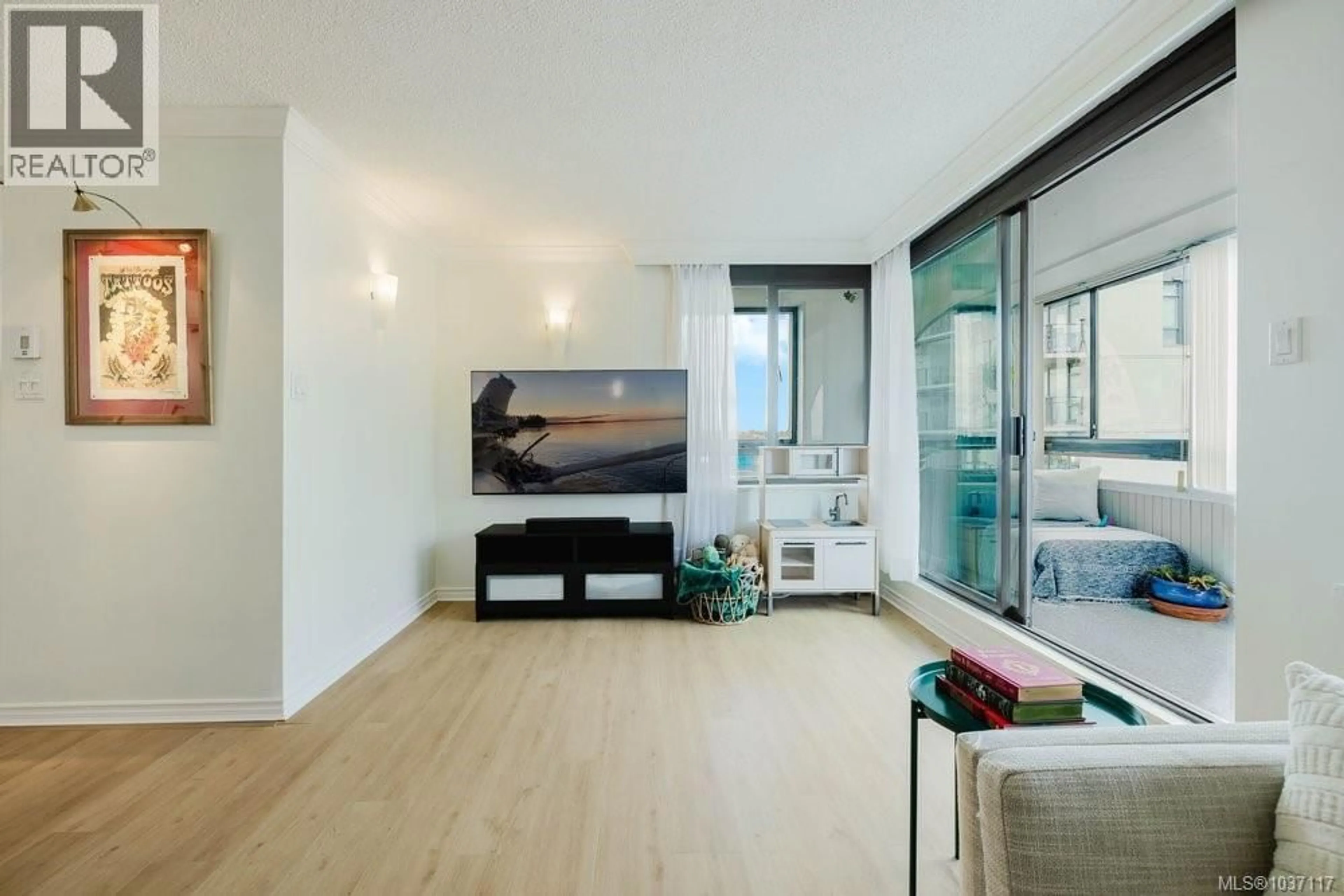 Unknown for 1004 - 1034 JOHNSON STREET, Victoria British Columbia V8V3N7