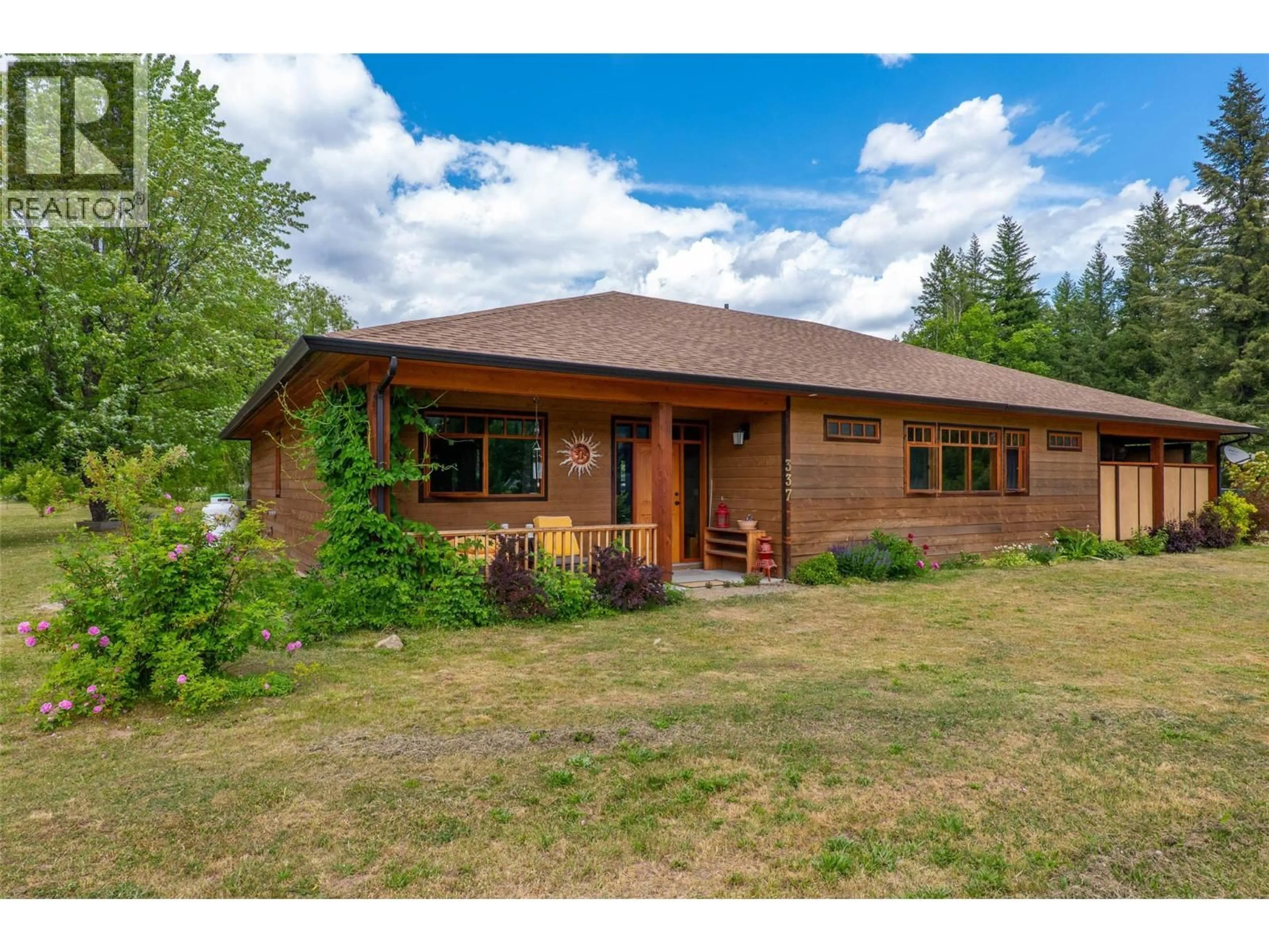 Unknown for 337 SUNSHINE VALLEY ROAD, Clearwater British Columbia V0E1N2