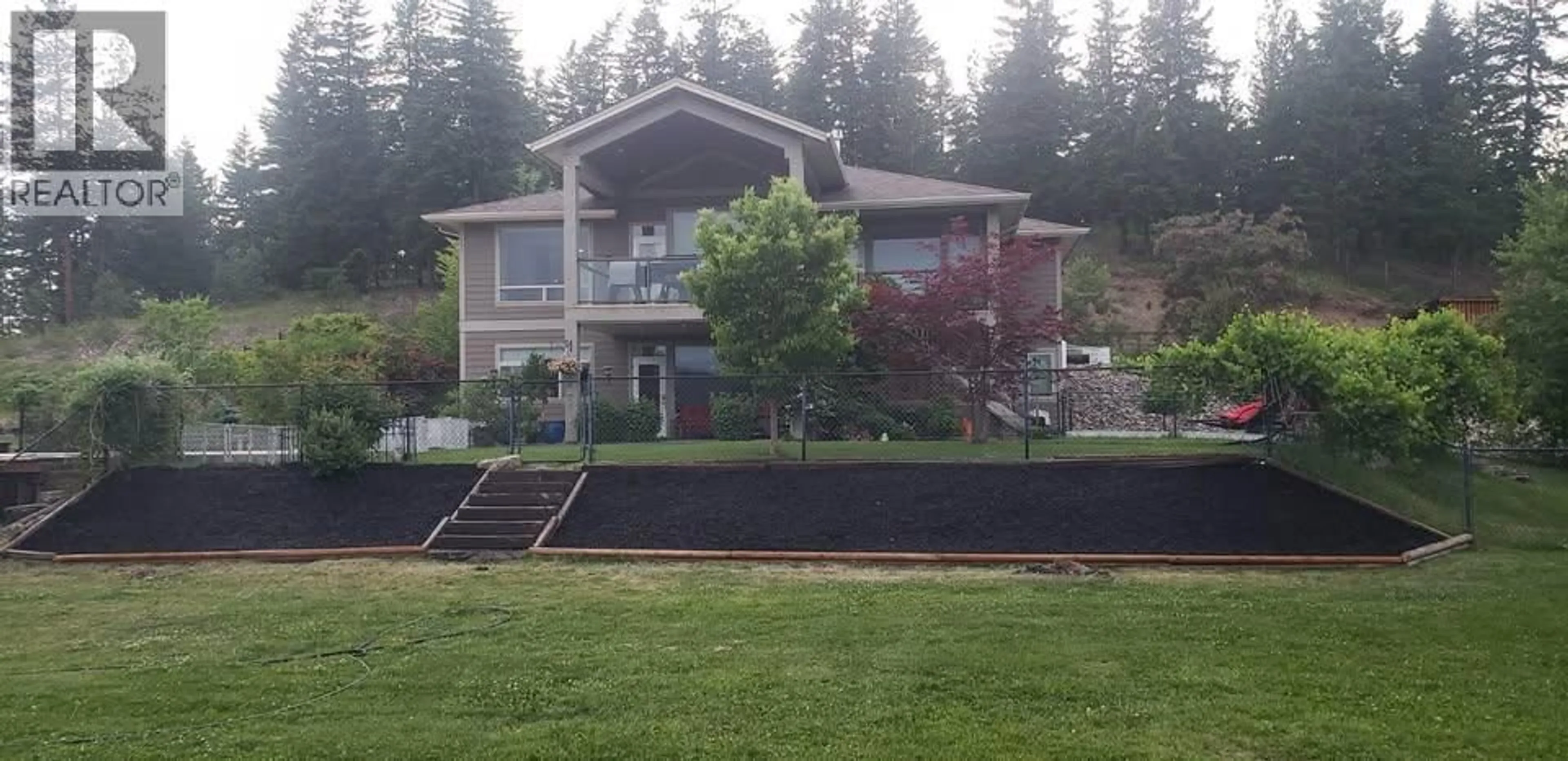 Home with vinyl exterior material, mountain view for 3888 SALMON RIVER ROAD, Falkland British Columbia V0E1W0
