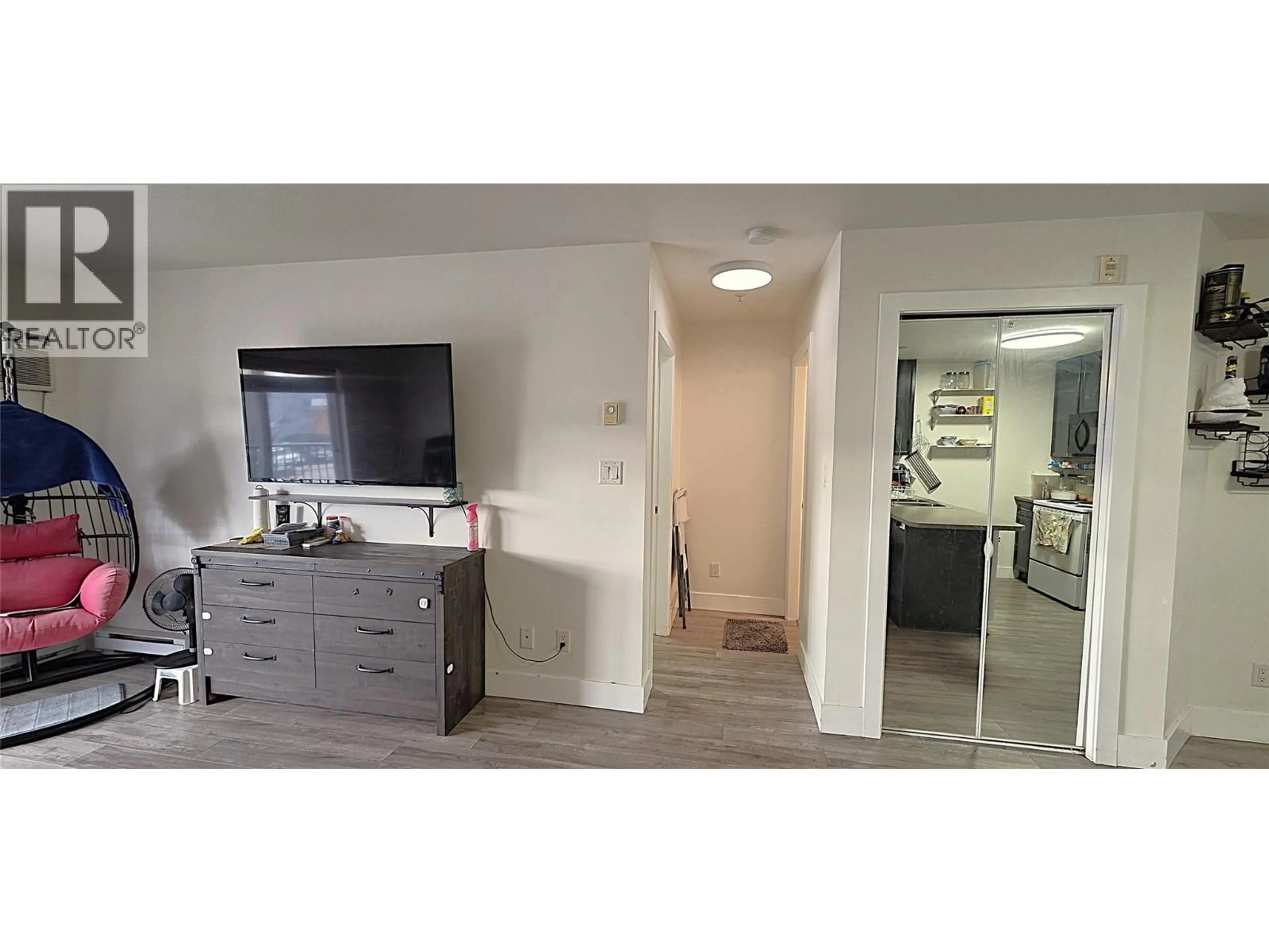 A pic of a room for 206 - 256 HASTINGS AVENUE, Penticton British Columbia V2A2V6