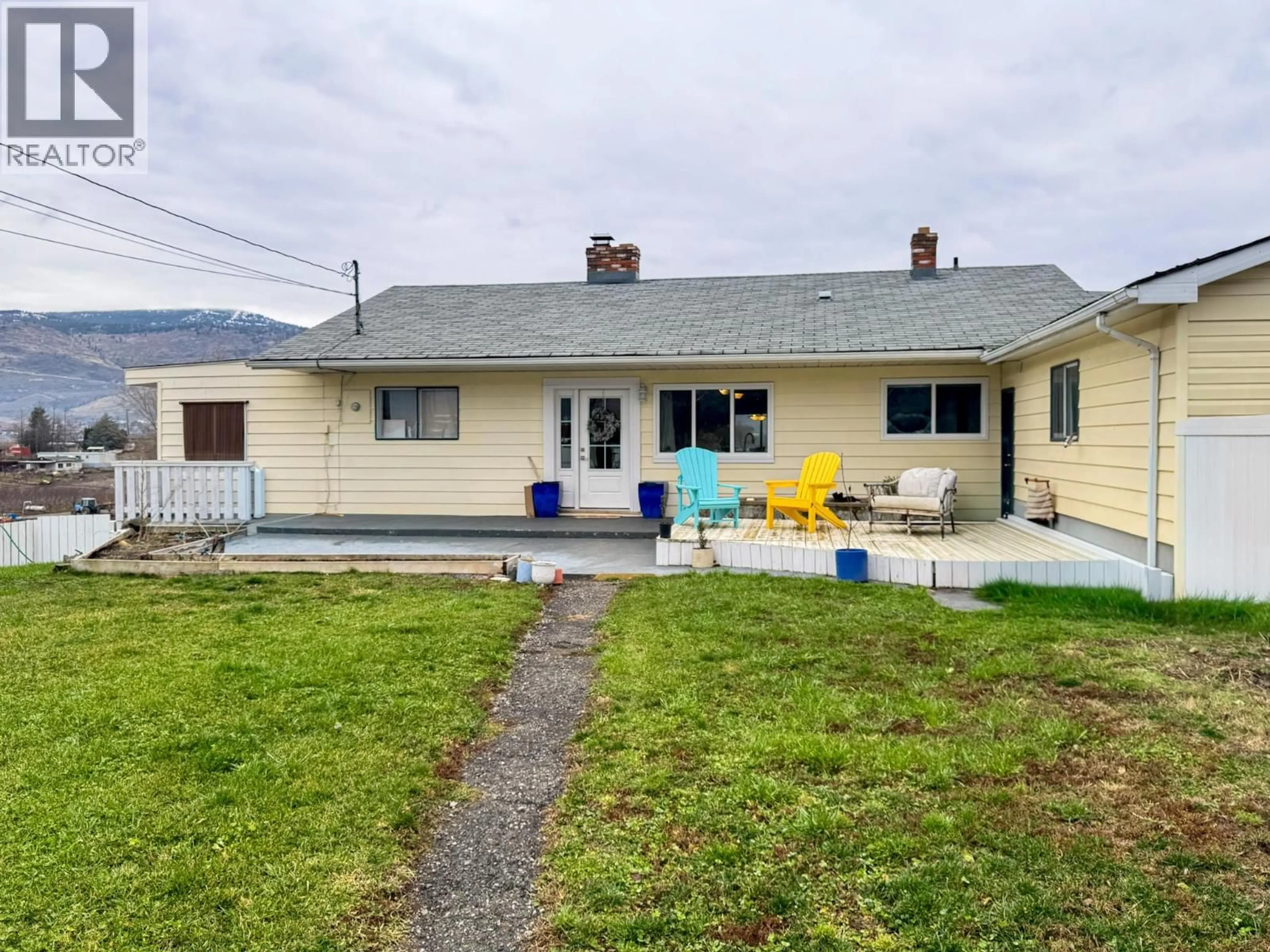 A pic from outside/outdoor area/front of a property/back of a property/a pic from drone, unknown for 1827 97TH STREET, Osoyoos British Columbia V0H1V1