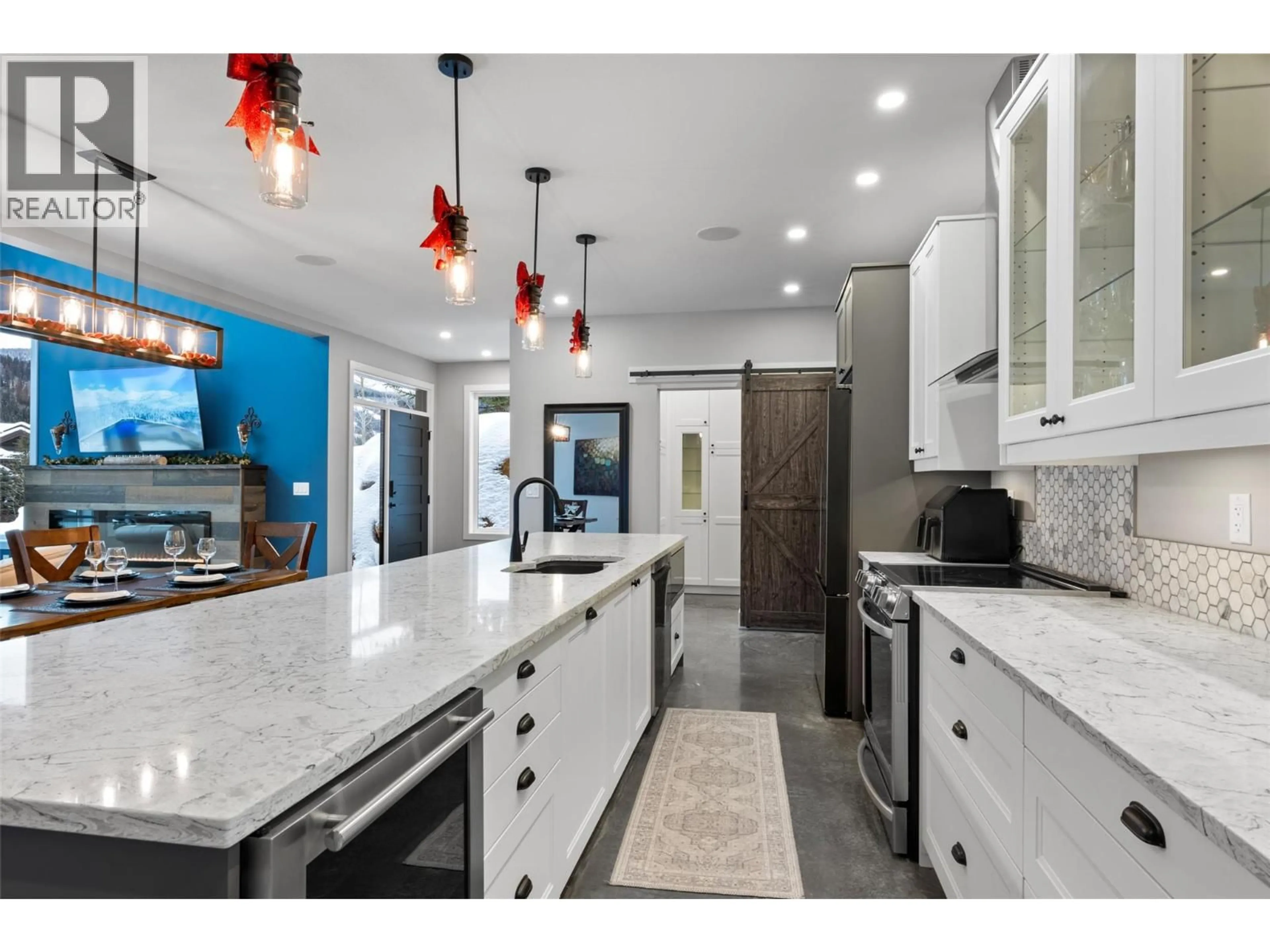 Contemporary kitchen, ceramic/tile floor for 2533 MOUNTAIN VIEW DRIVE, Sun Peaks British Columbia V0E5N0