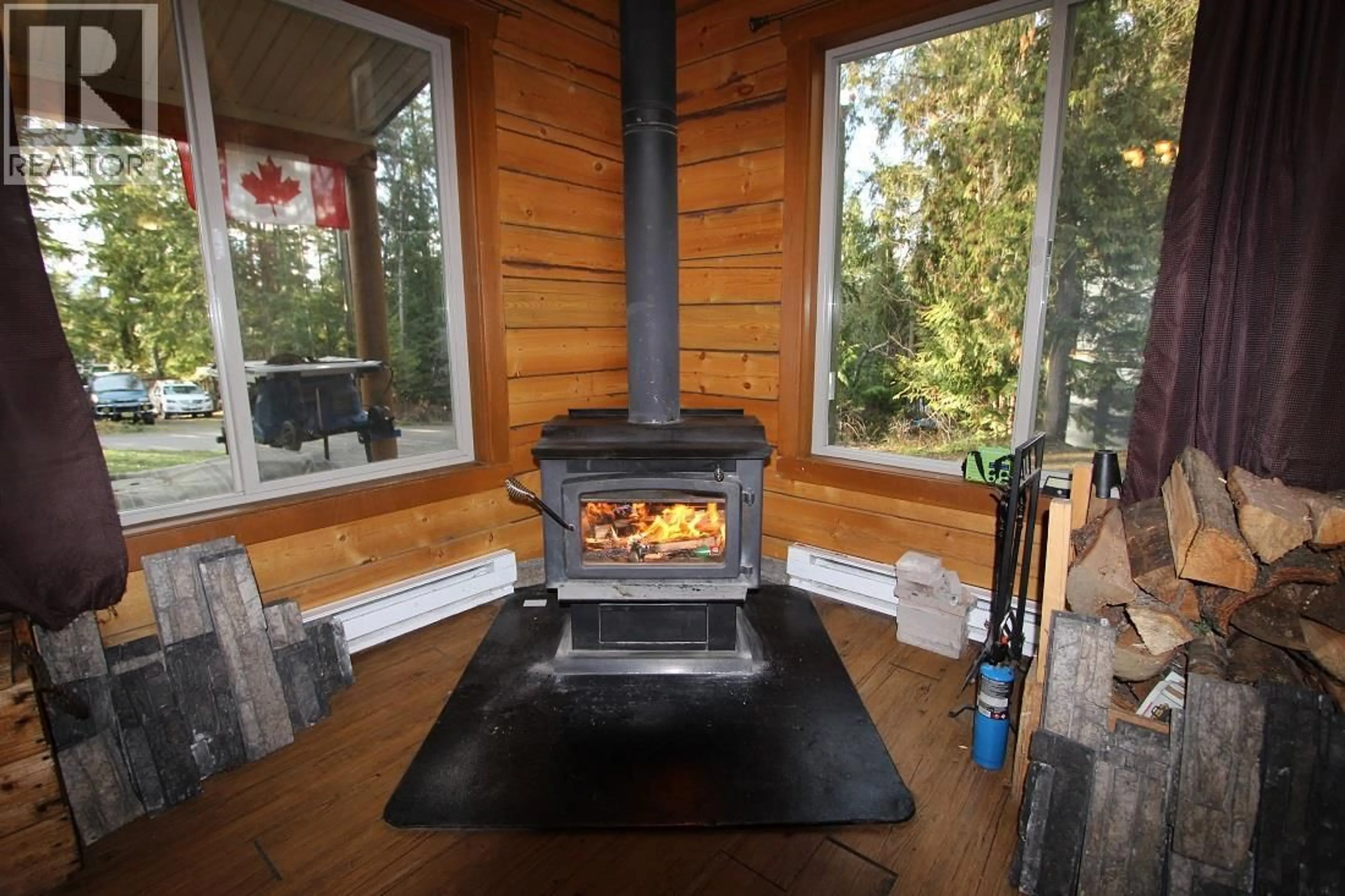 Unknown for 7629 MOUNTAIN DRIVE, Anglemont British Columbia V0E1M8