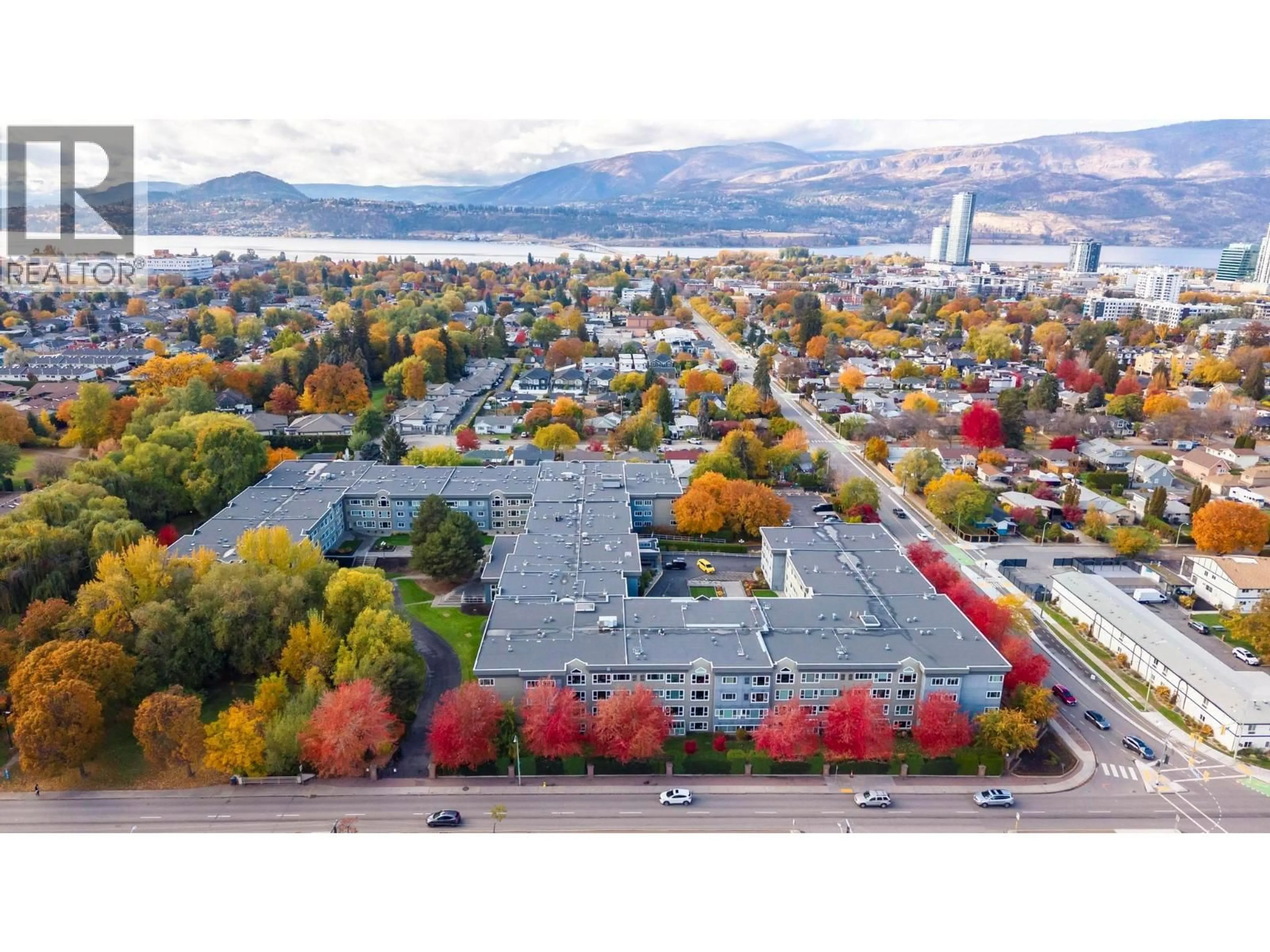 A pic from outside/outdoor area/front of a property/back of a property/a pic from drone, mountain view for 112 - 1045 SUTHERLAND AVENUE, Kelowna British Columbia V1Y5Y1