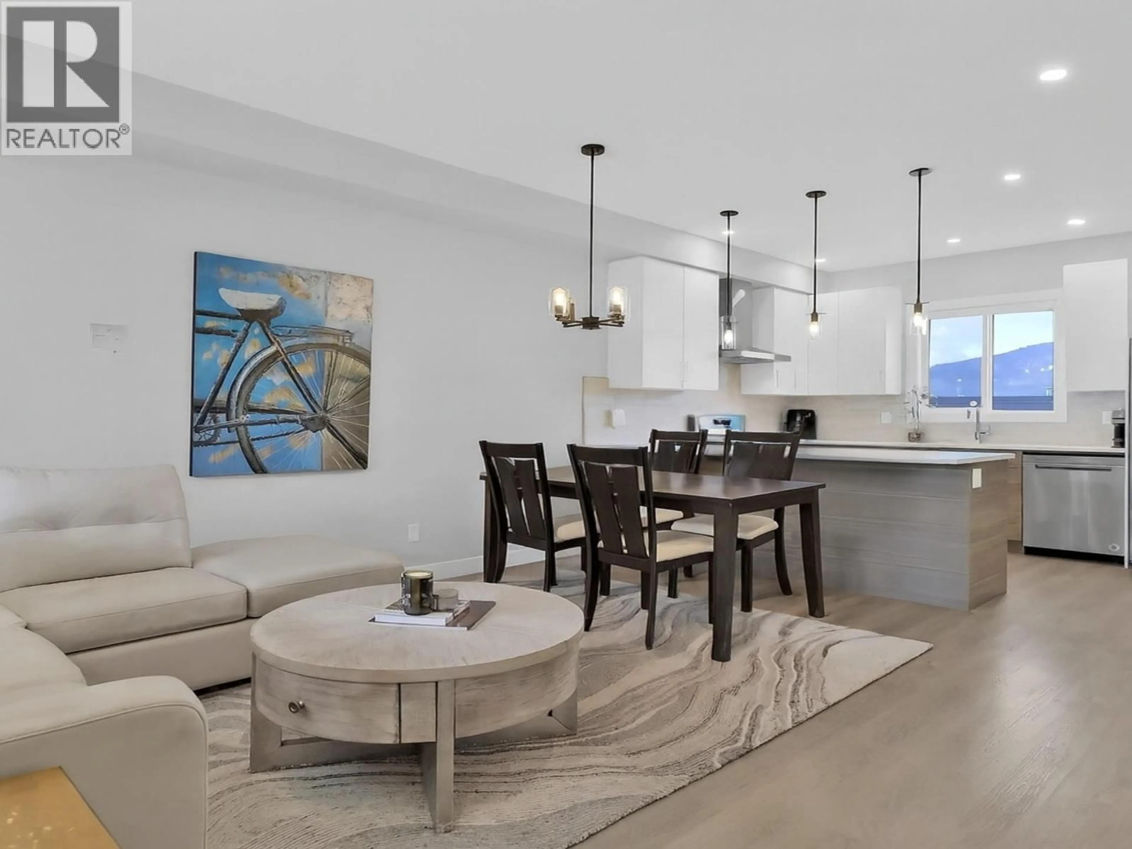 Open concept kitchen, ceramic/tile floor for 105 - 253 NORTON STREET, Penticton British Columbia V2A4H8