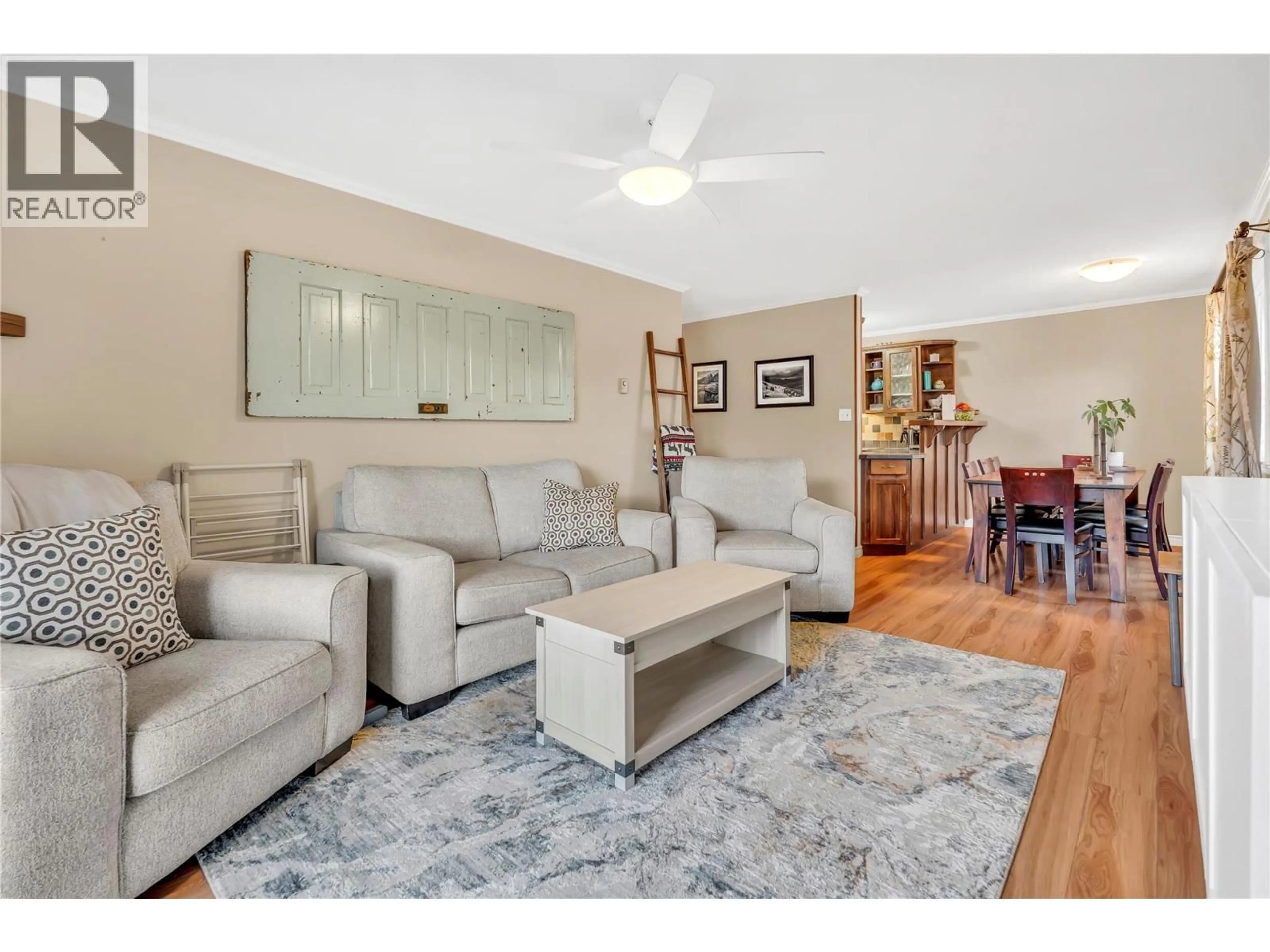 Living room with furniture, unknown for 312 - 803 FAIRVIEW ROAD, Penticton British Columbia V2A5Y7