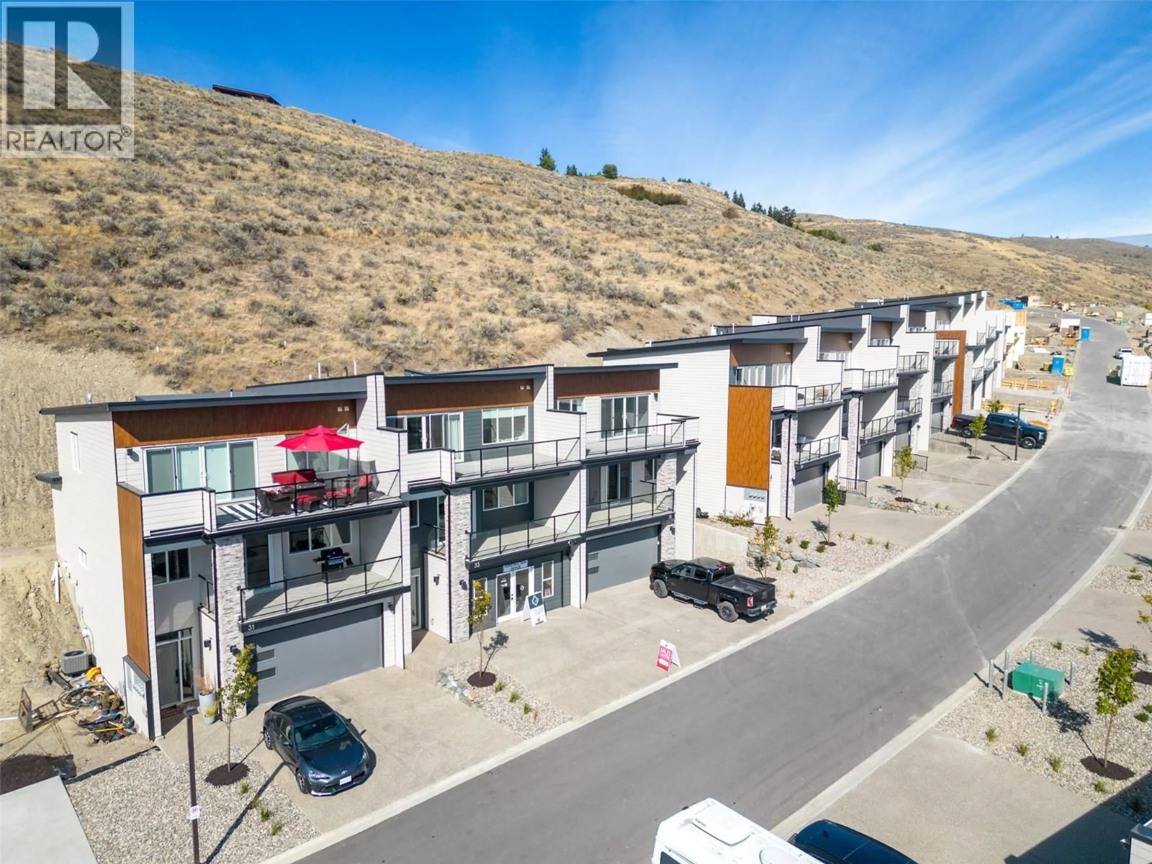 A pic from outside/outdoor area/front of a property/back of a property/a pic from drone, mountain view for 41 - 7735 OKANAGAN HILLS BOULEVARD, Vernon British Columbia V1H0A7