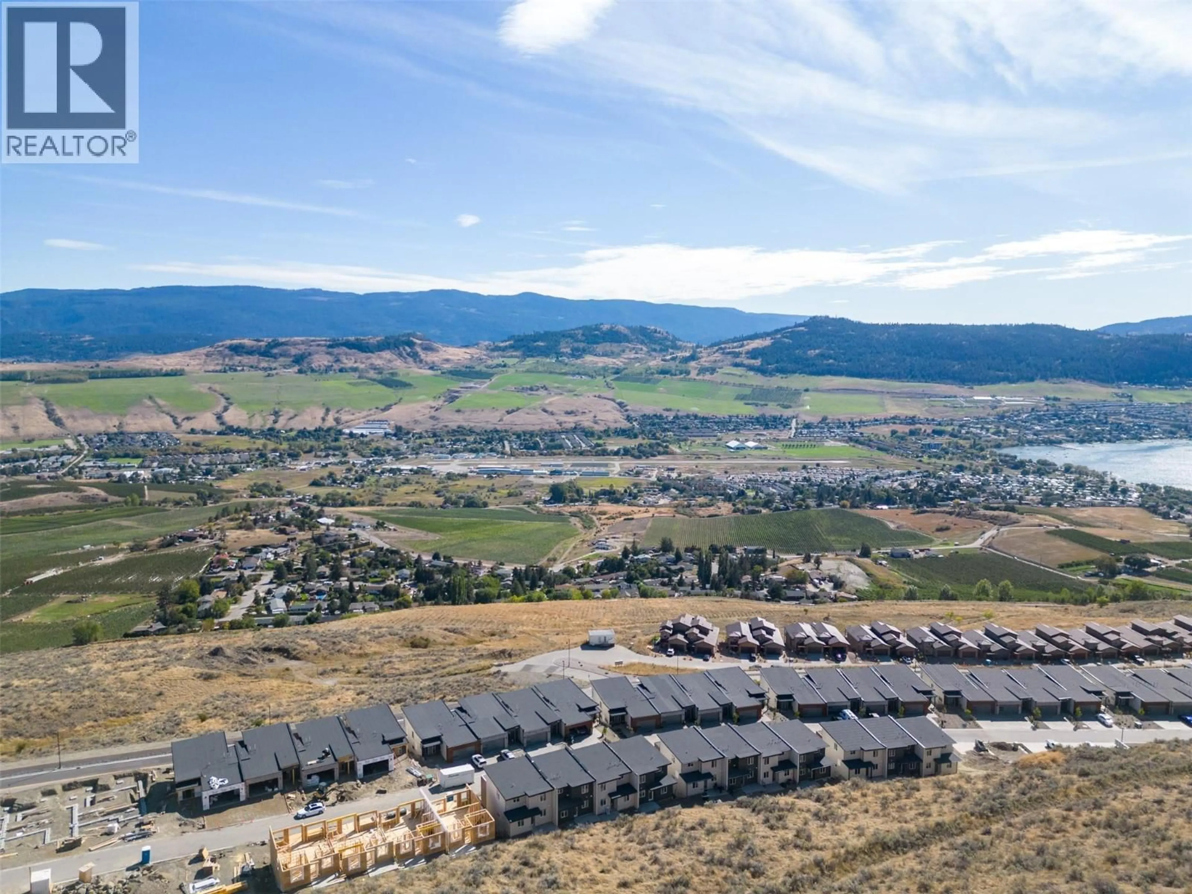 A pic from outside/outdoor area/front of a property/back of a property/a pic from drone, mountain view for 41 - 7735 OKANAGAN HILLS BOULEVARD, Vernon British Columbia V1H0A7