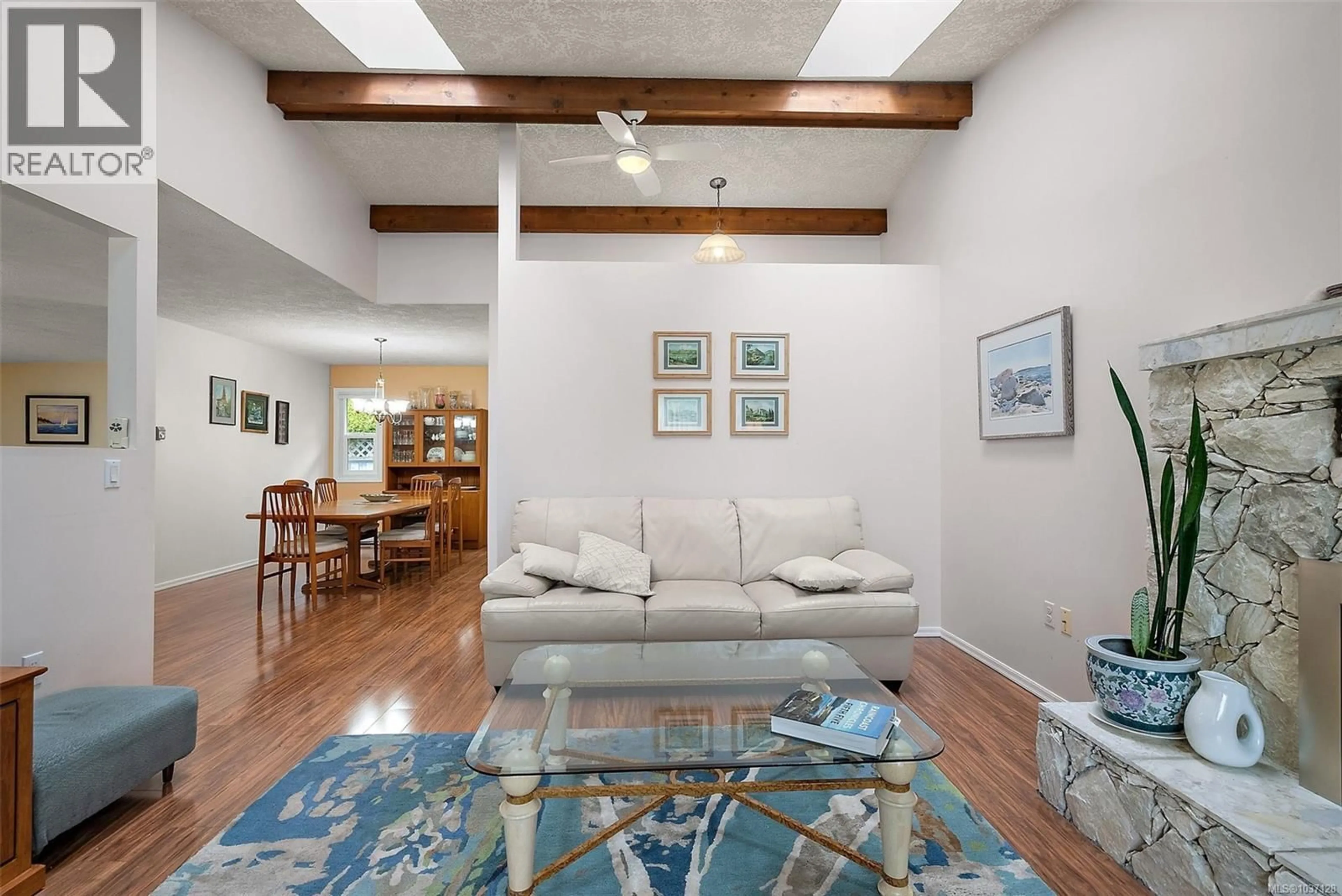 Living room with furniture, unknown for 2428 MARLENE DRIVE, Colwood British Columbia V9B4L4