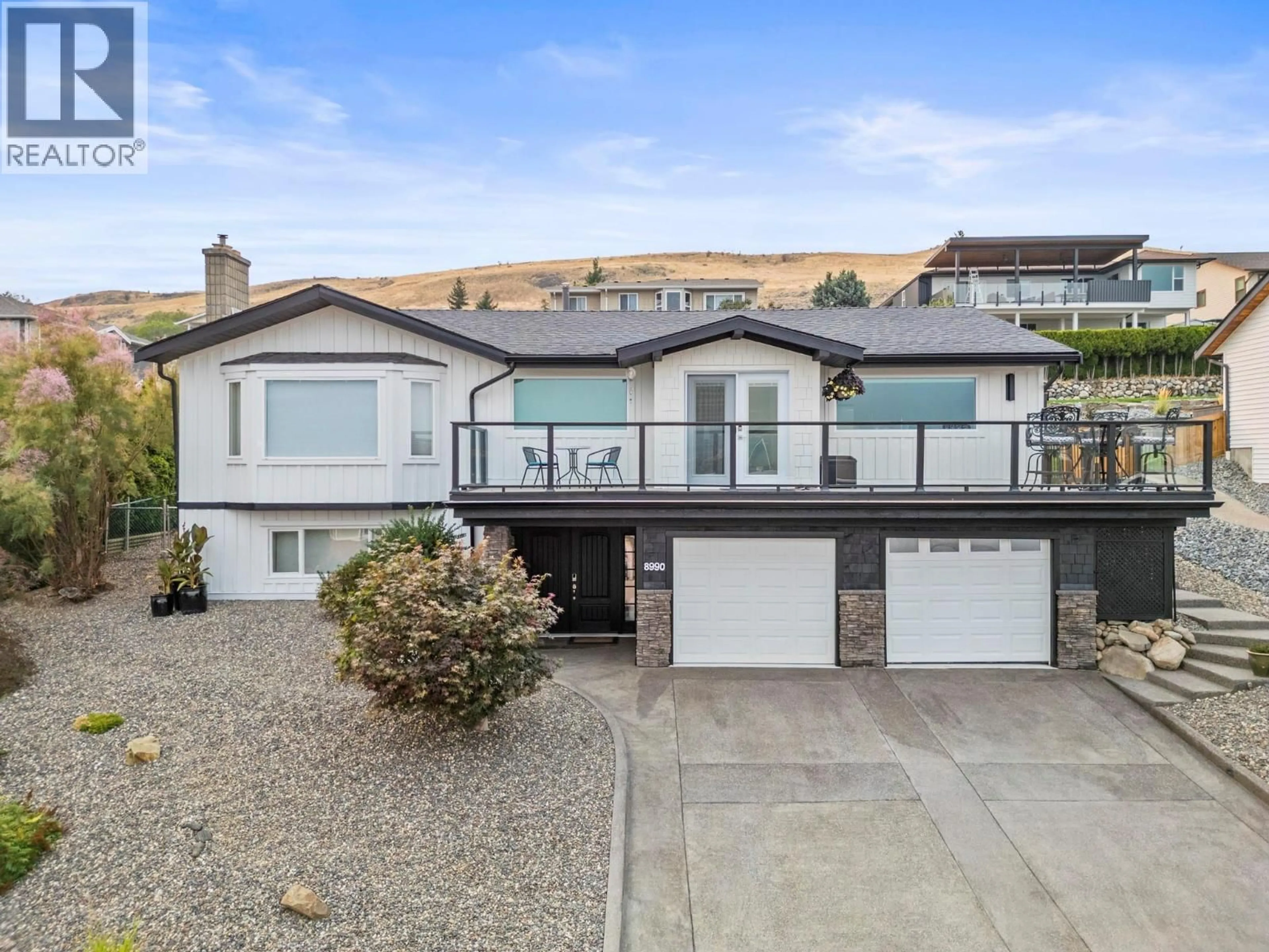 Home with vinyl exterior material, unknown for 8990 COLLEGE DRIVE, Coldstream British Columbia V1B2P6