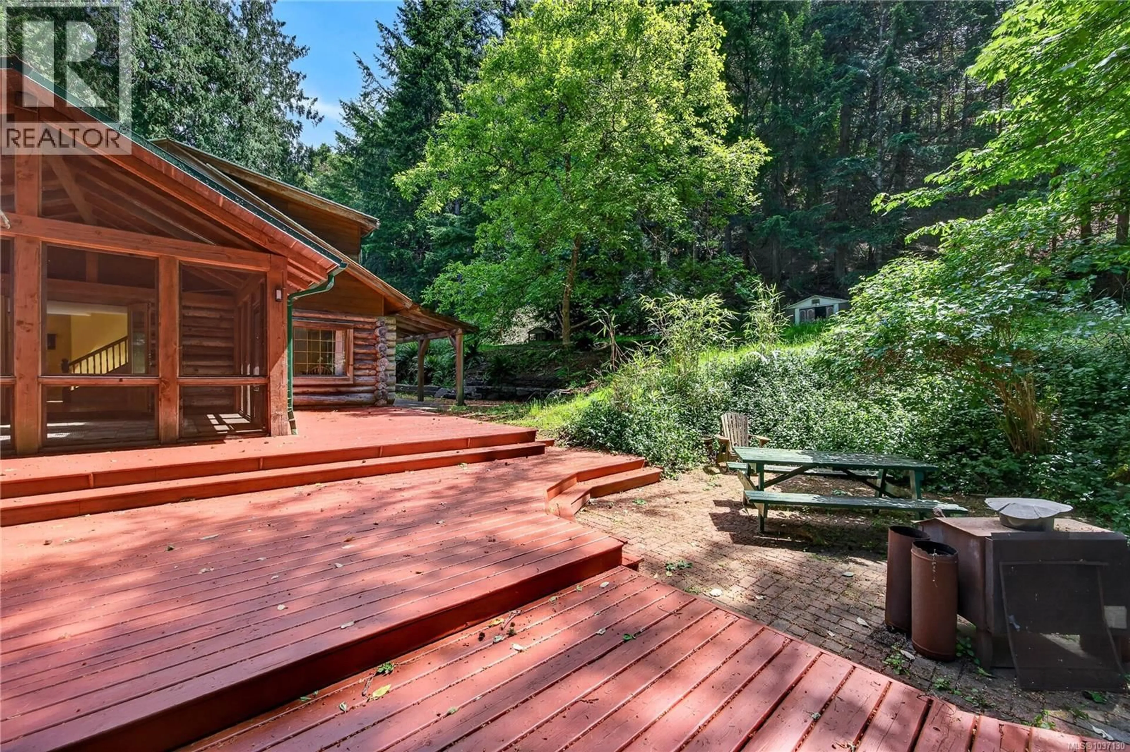 Patio, forest/trees view for 135 FAIRWAY DRIVE, Salt Spring British Columbia V8K1M6