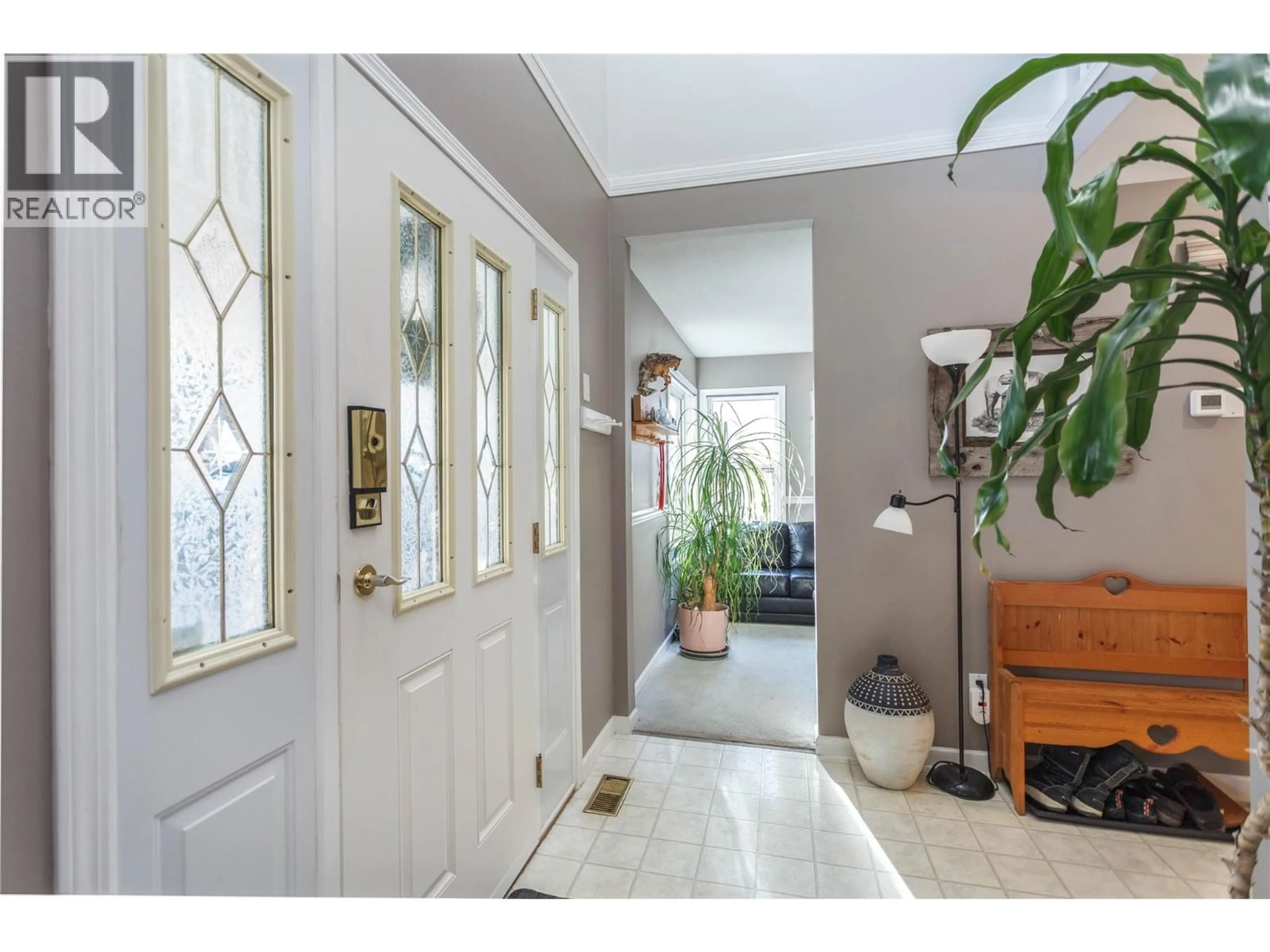 Indoor entryway for 2094 SADDLEVIEW AVENUE, Lumby British Columbia V0E2G0