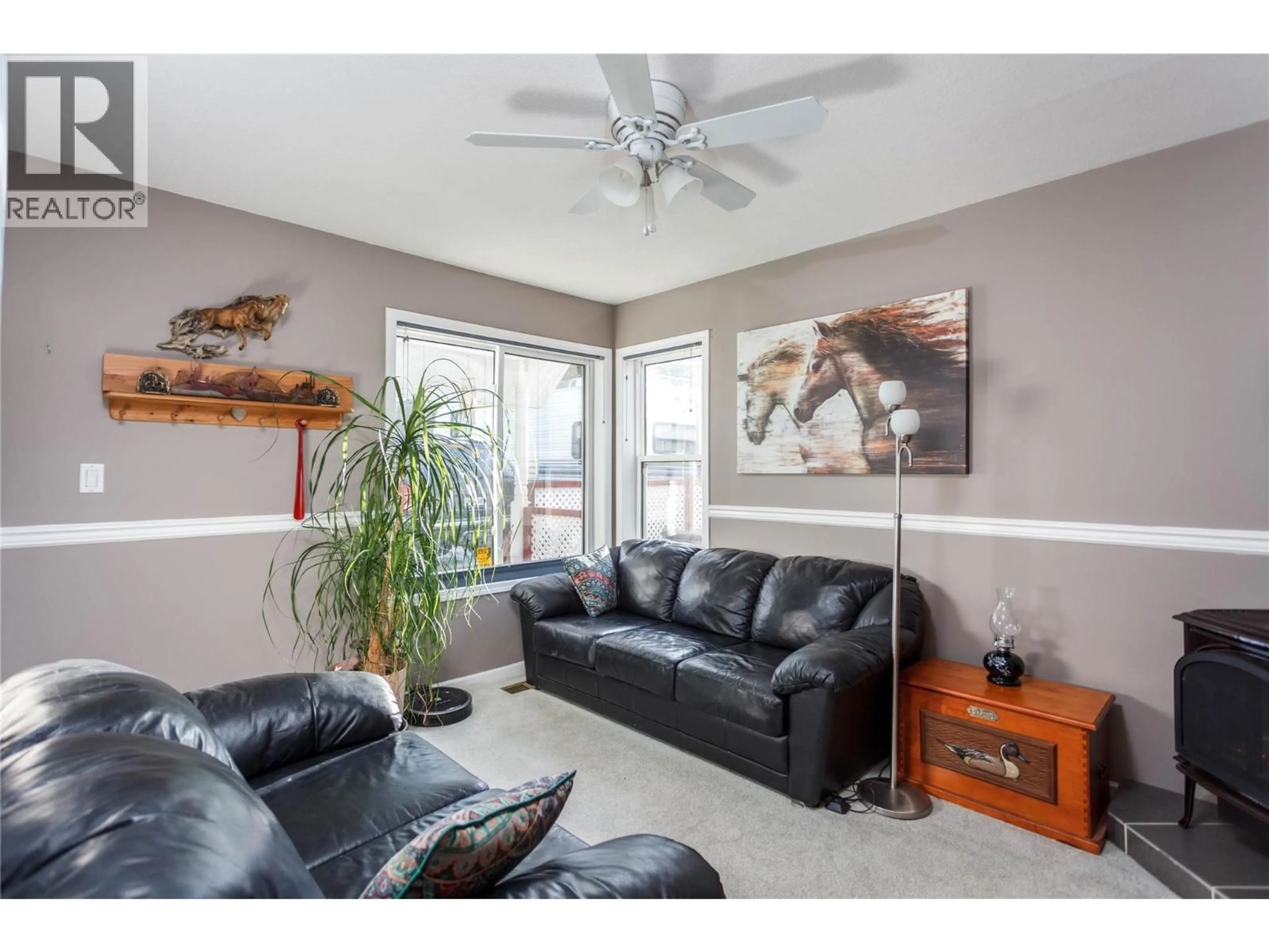 Living room with furniture, unknown for 2094 SADDLEVIEW AVENUE, Lumby British Columbia V0E2G0