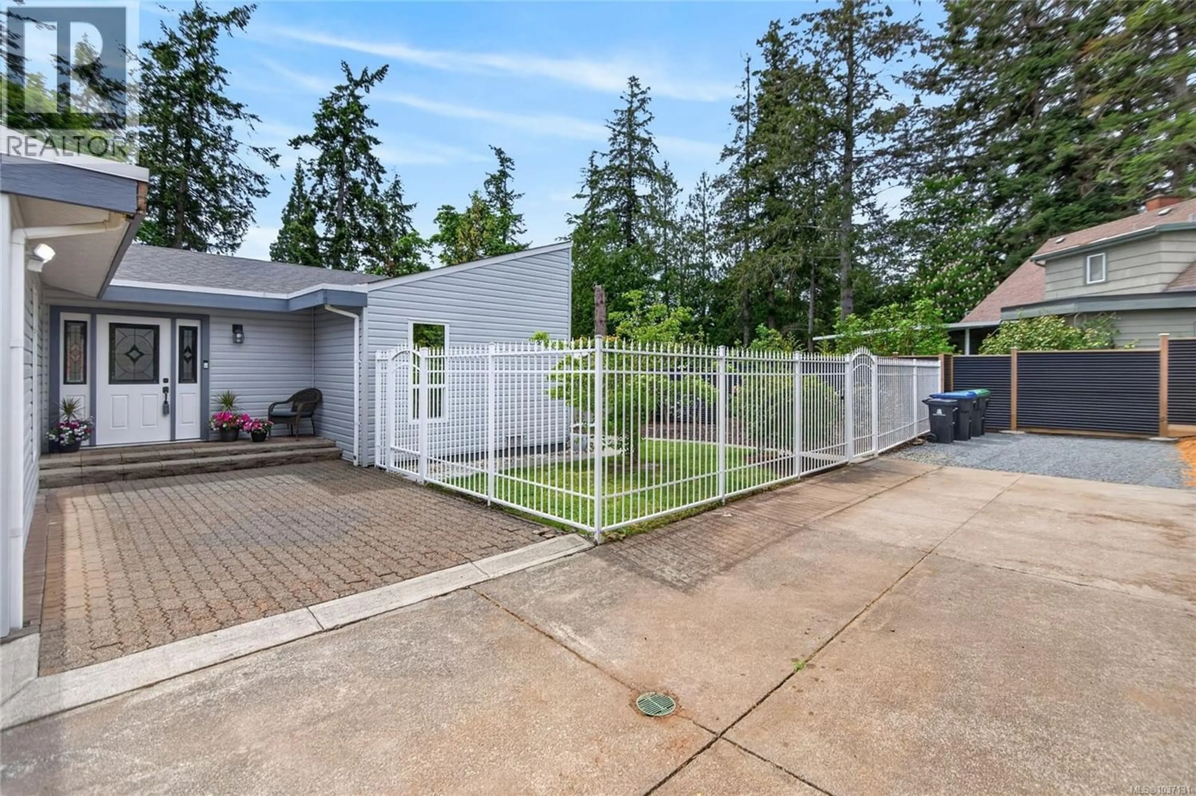 Unknown for 375 GEORGIA COURT, Comox British Columbia V9M2W2