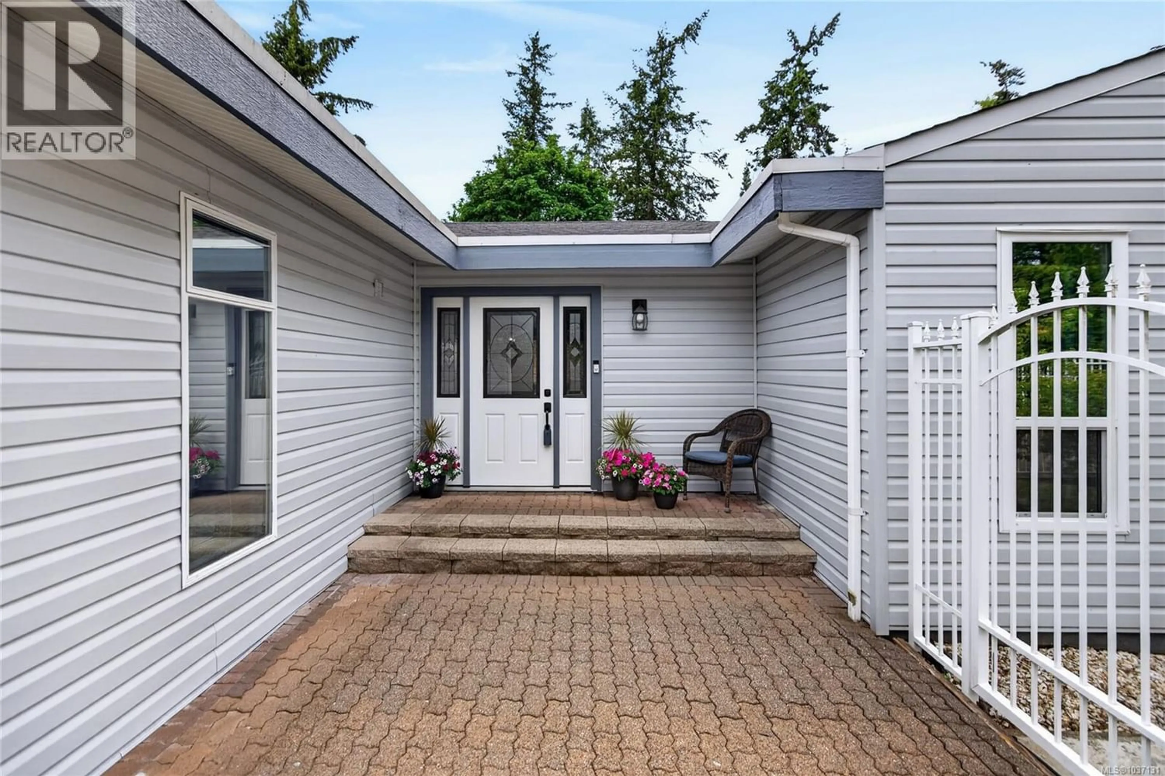 Unknown for 375 GEORGIA COURT, Comox British Columbia V9M2W2