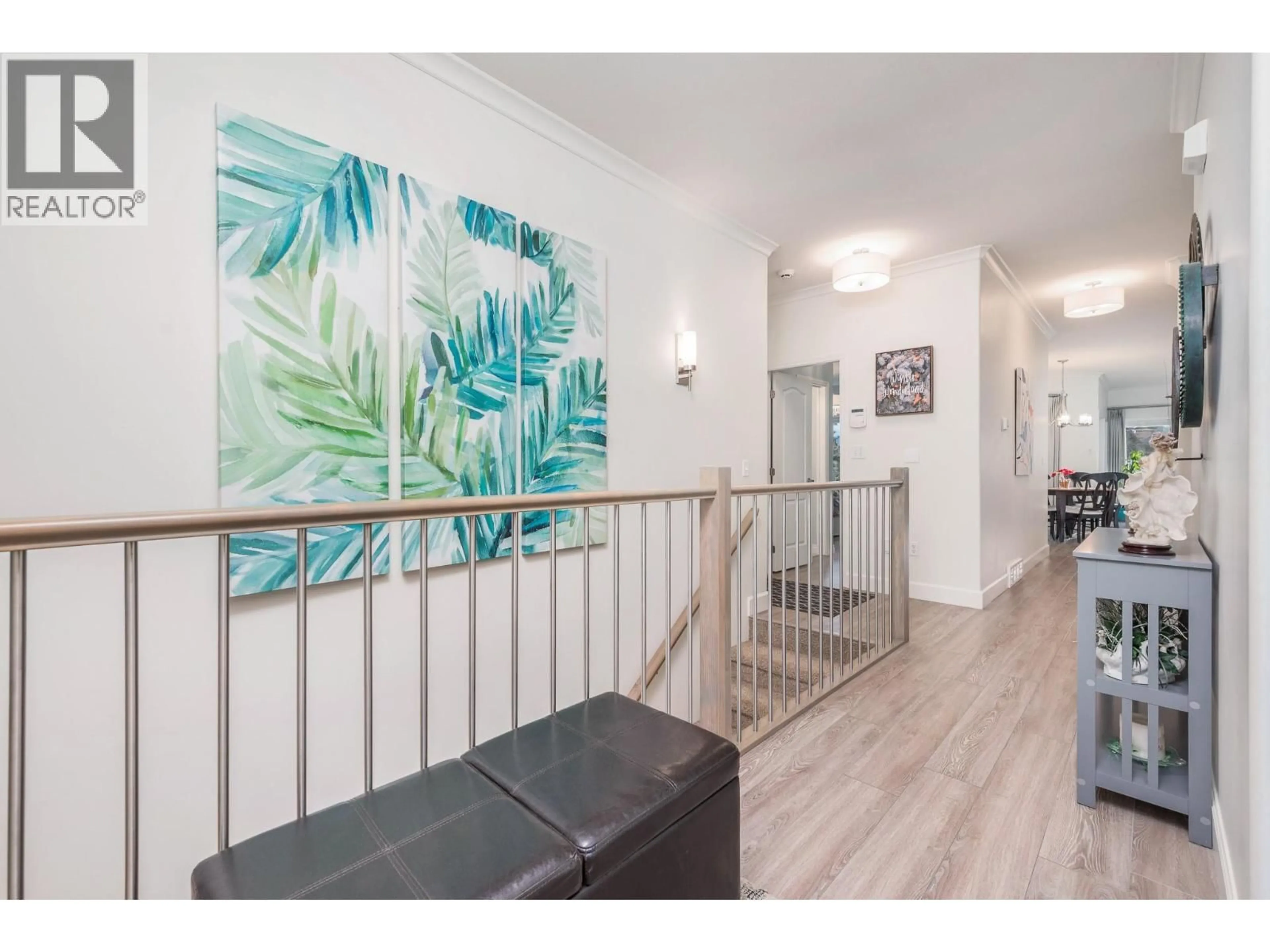 Indoor foyer for 3 - 6924 MANNING PLACE, Vernon British Columbia V1B2Y5