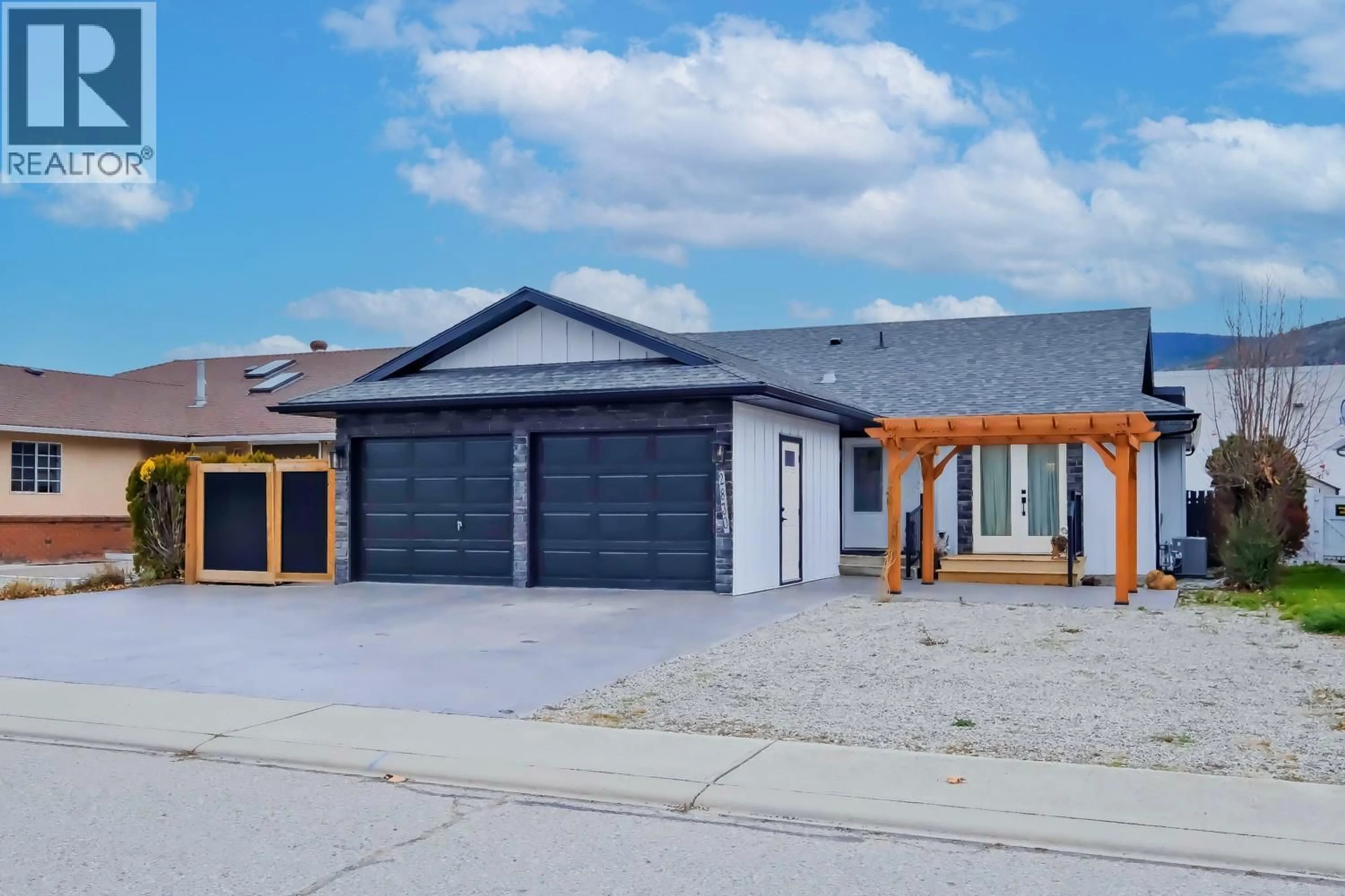 Unknown for 2830 PARIS STREET, Penticton British Columbia V2A8G2