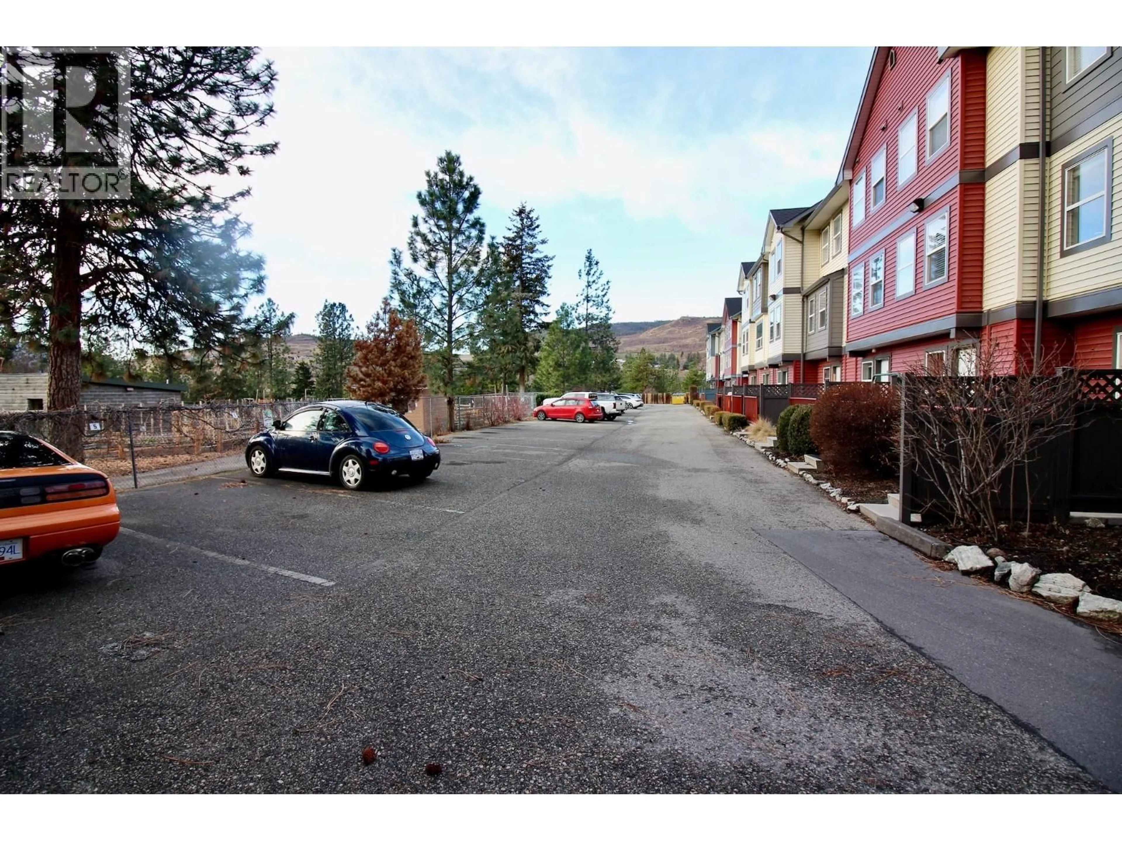 Parking for 121 - 2585 HEBERT ROAD, Kelowna British Columbia V4T2W4