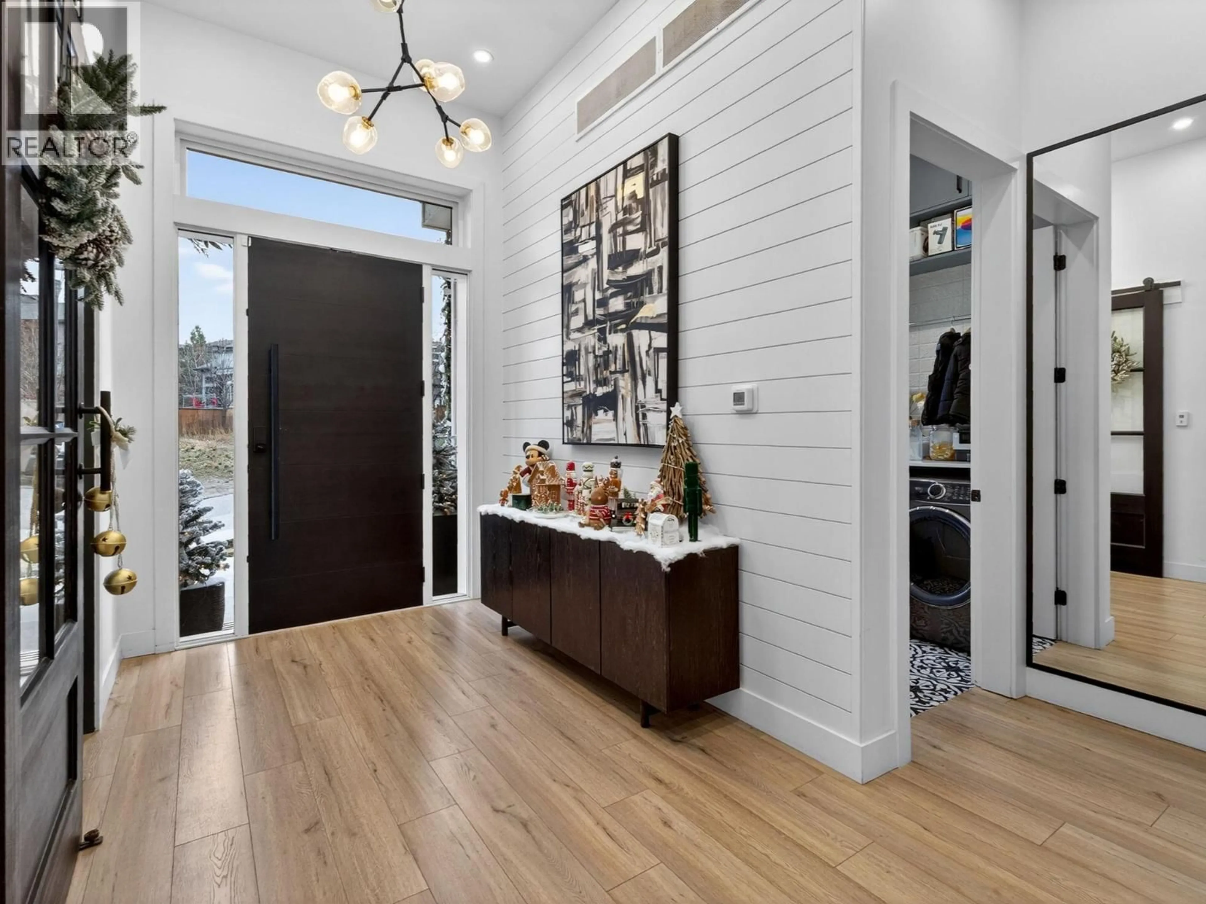 Indoor entryway for 5300 HEDEMAN COURT, Kelowna British Columbia V1W5A3