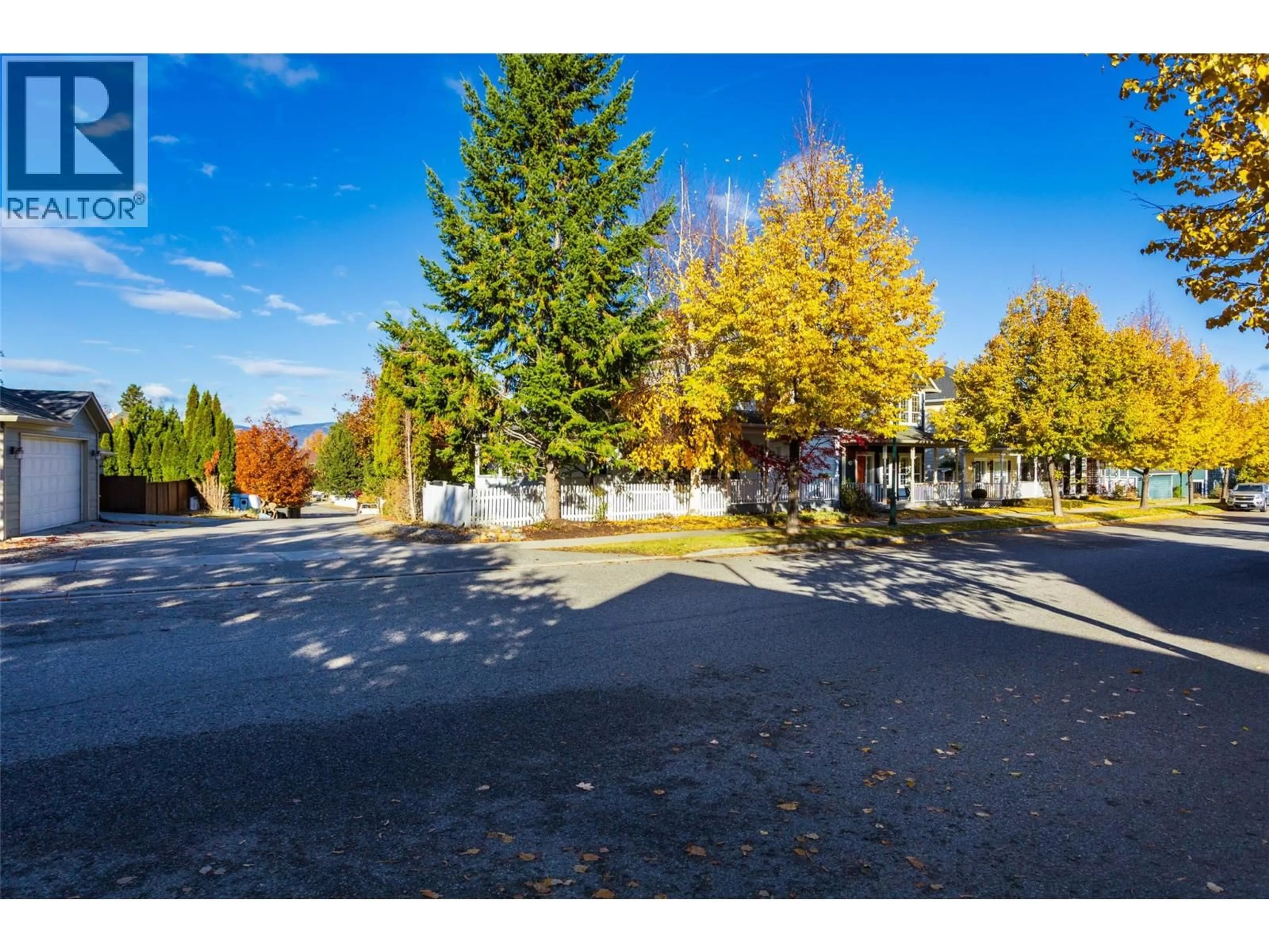 A pic from outside/outdoor area/front of a property/back of a property/a pic from drone, street for 388 MCCARREN AVENUE, Kelowna British Columbia V1W4W3