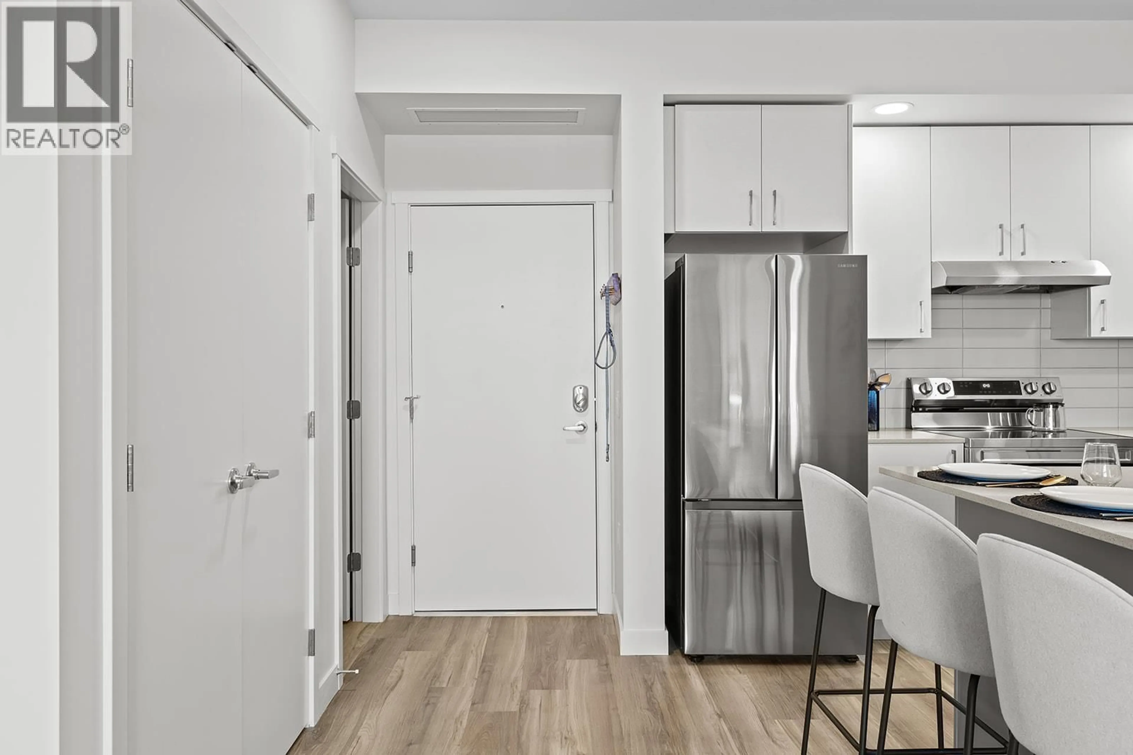 Standard kitchen, unknown for 310 - 1111 FROST ROAD, Kelowna British Columbia V1W0G8