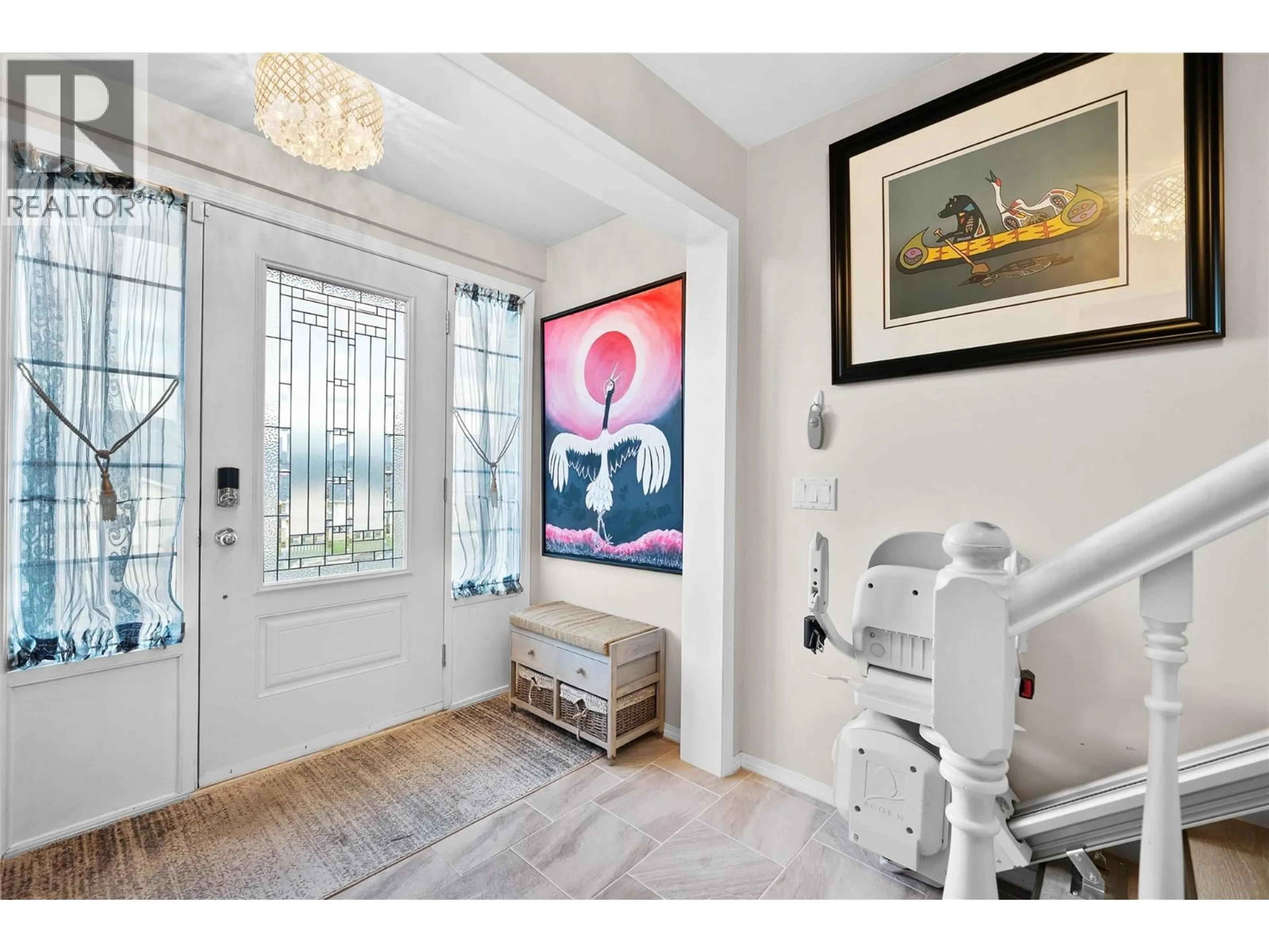 Indoor entryway for 2070 3 AVENUE SOUTHEAST, Salmon Arm British Columbia V1E1K1