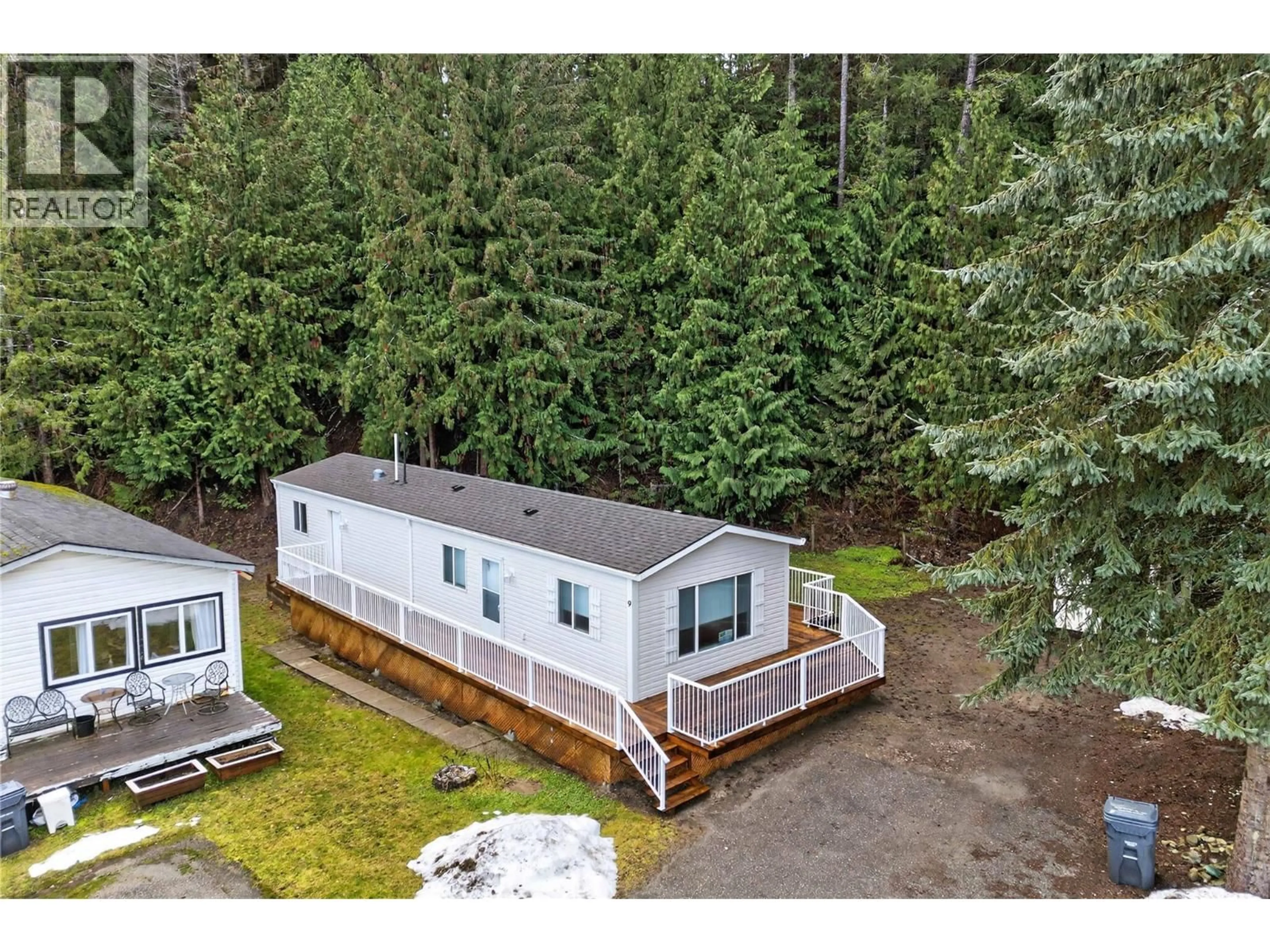A pic from outside/outdoor area/front of a property/back of a property/a pic from drone, unknown for 9 - 3063 HORNSBERGER ROAD, Salmon Arm British Columbia V1E4M1