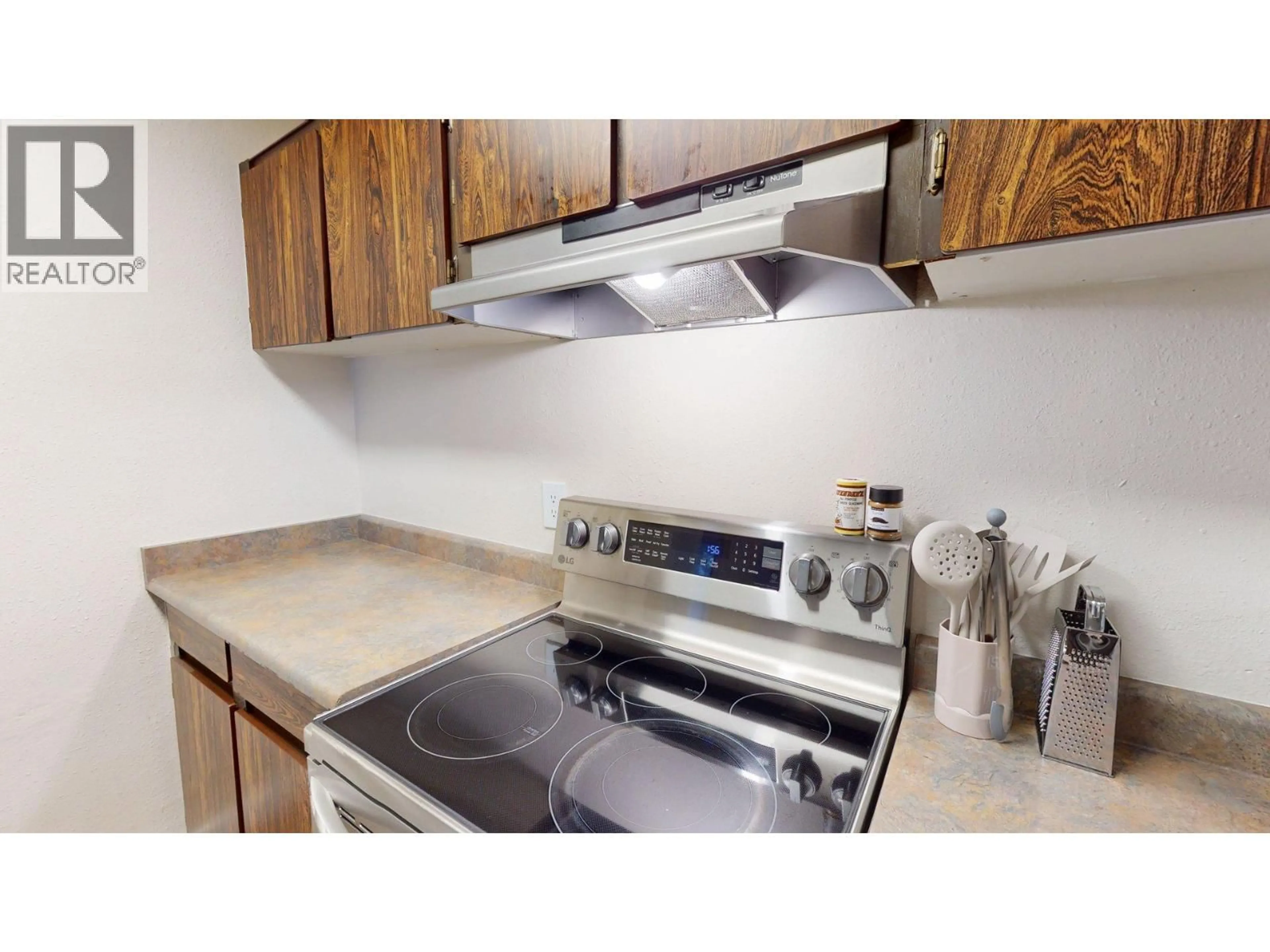 Standard kitchen, unknown for 302B - 1802 ALPINE DRIVE, Elkford British Columbia V0B1H0