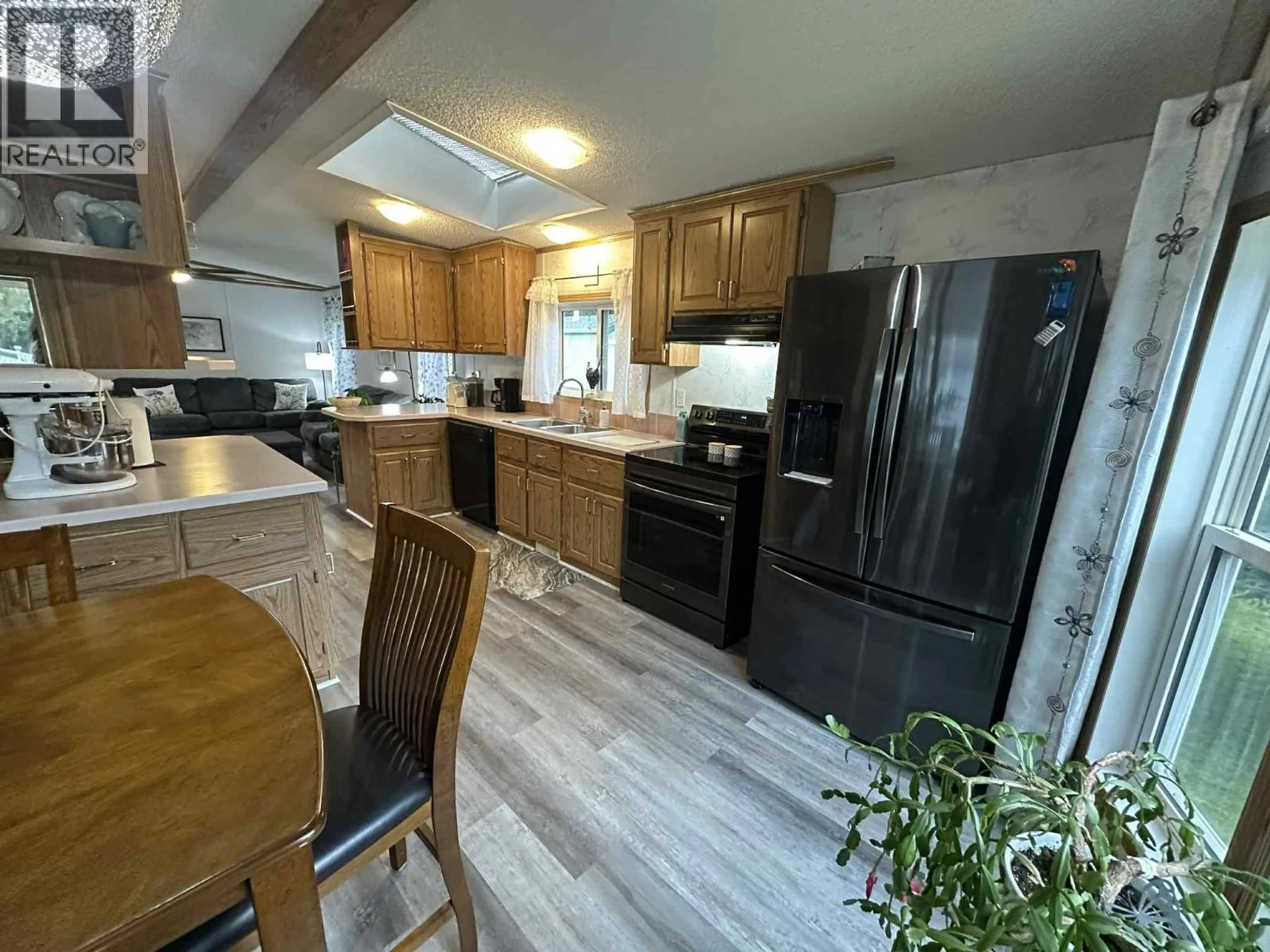 Open concept kitchen, unknown for 20 - 7126 HIGHWAY 3A OTHER, Nelson British Columbia V1L6S3