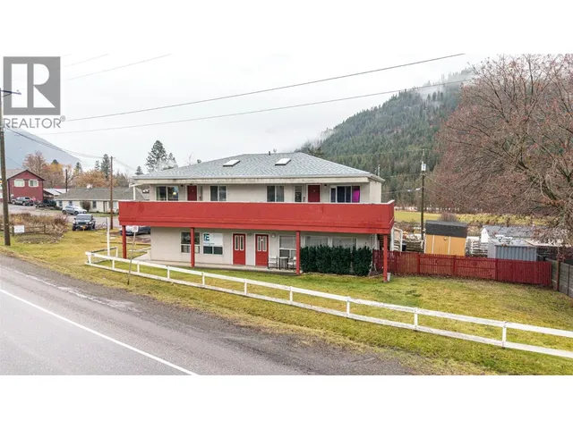 5683 97 HIGHWAY, Falkland 2