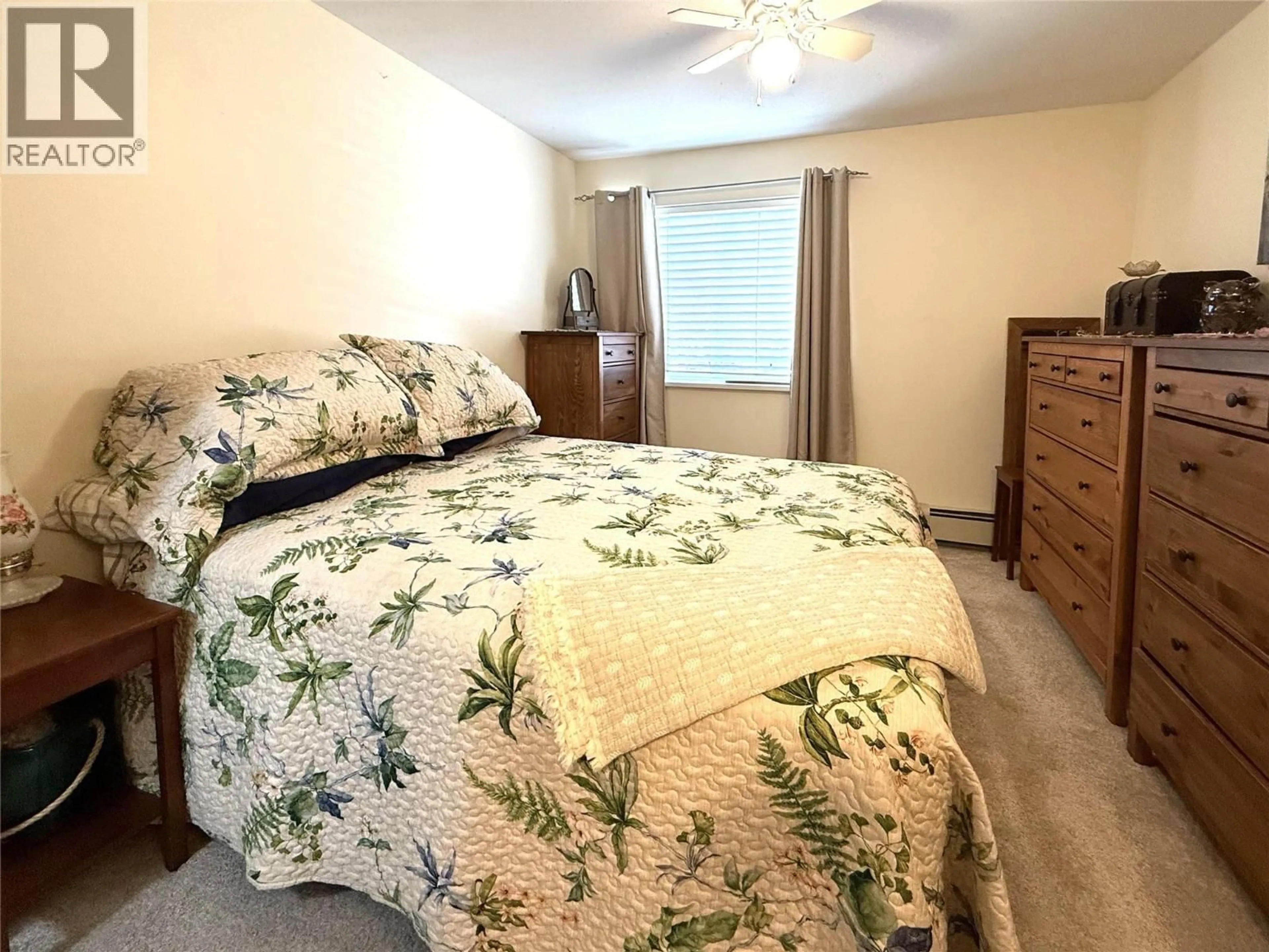 Bedroom with bed, carpet floor for 112 - 360 BATTLE STREET, Kamloops British Columbia V2C2L6