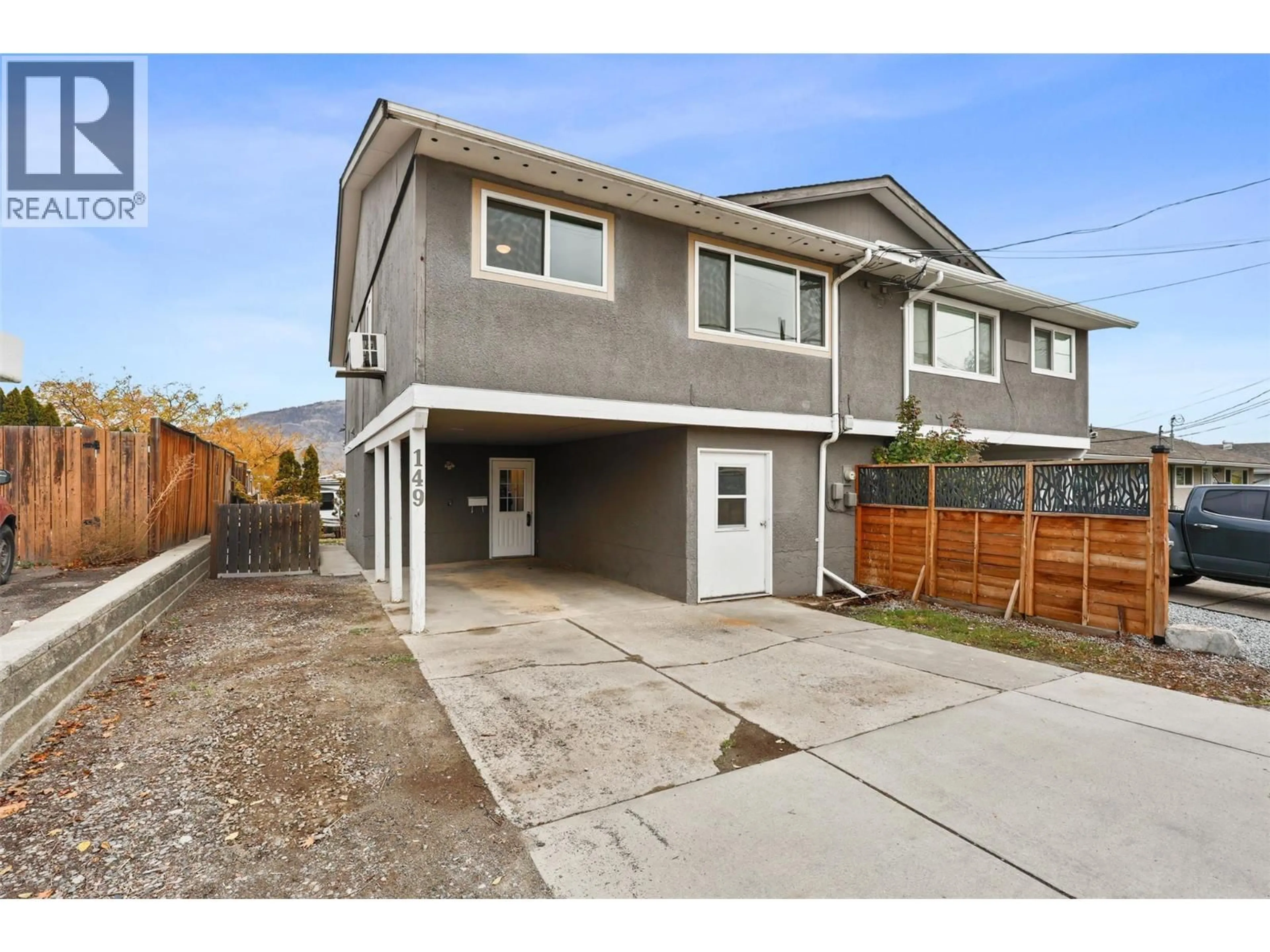 A pic from outside/outdoor area/front of a property/back of a property/a pic from drone, street for 149 FORT AVENUE, Kamloops British Columbia V2B1H2