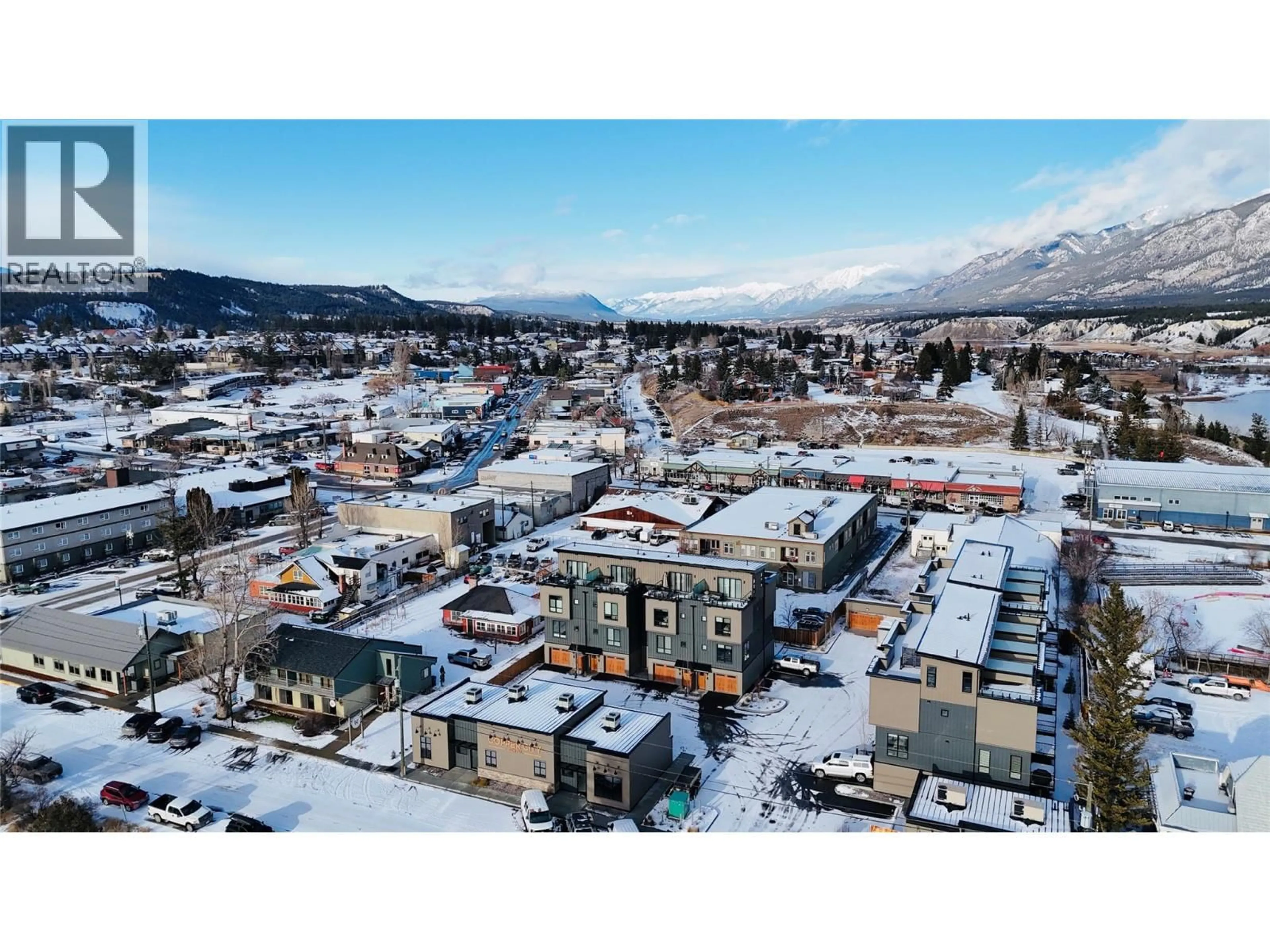 A pic from outside/outdoor area/front of a property/back of a property/a pic from drone, mountain view for 406 - 510 14TH STREET, Invermere British Columbia V0A1K0